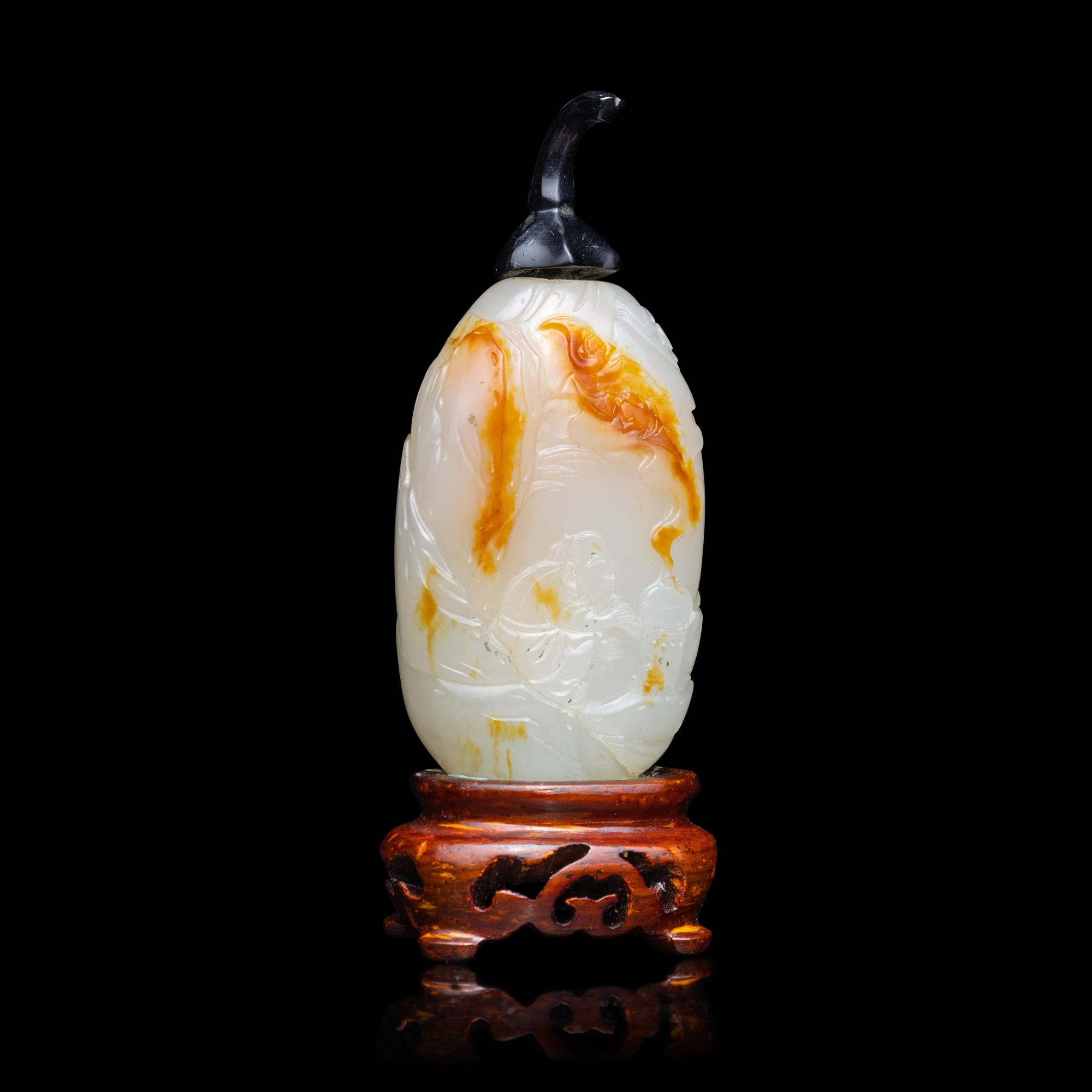 A Chinese Carved White and Russet Jade 'Scholars' Snuff Bottle, 18th Century 清中期 白玉高士鼻煙壺