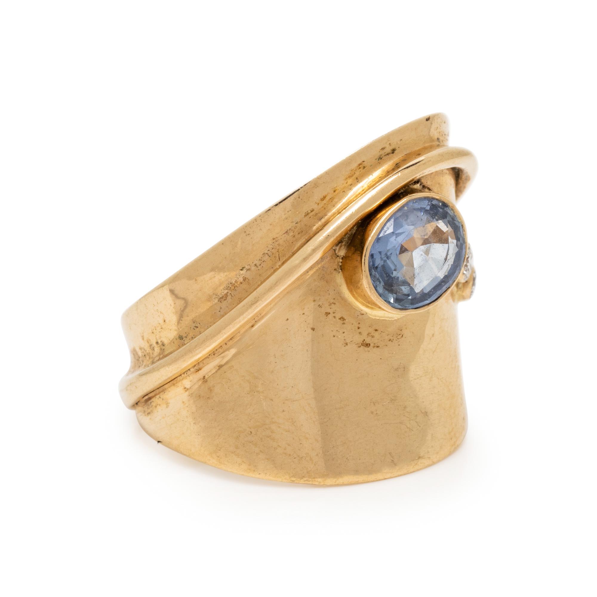 YELLOW GOLD, SAPPHIRE, AND DIAMOND RING