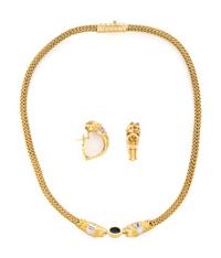 YELLOW GOLD AND MULTIGEM LION NECKLACE AND EARRINGS SET