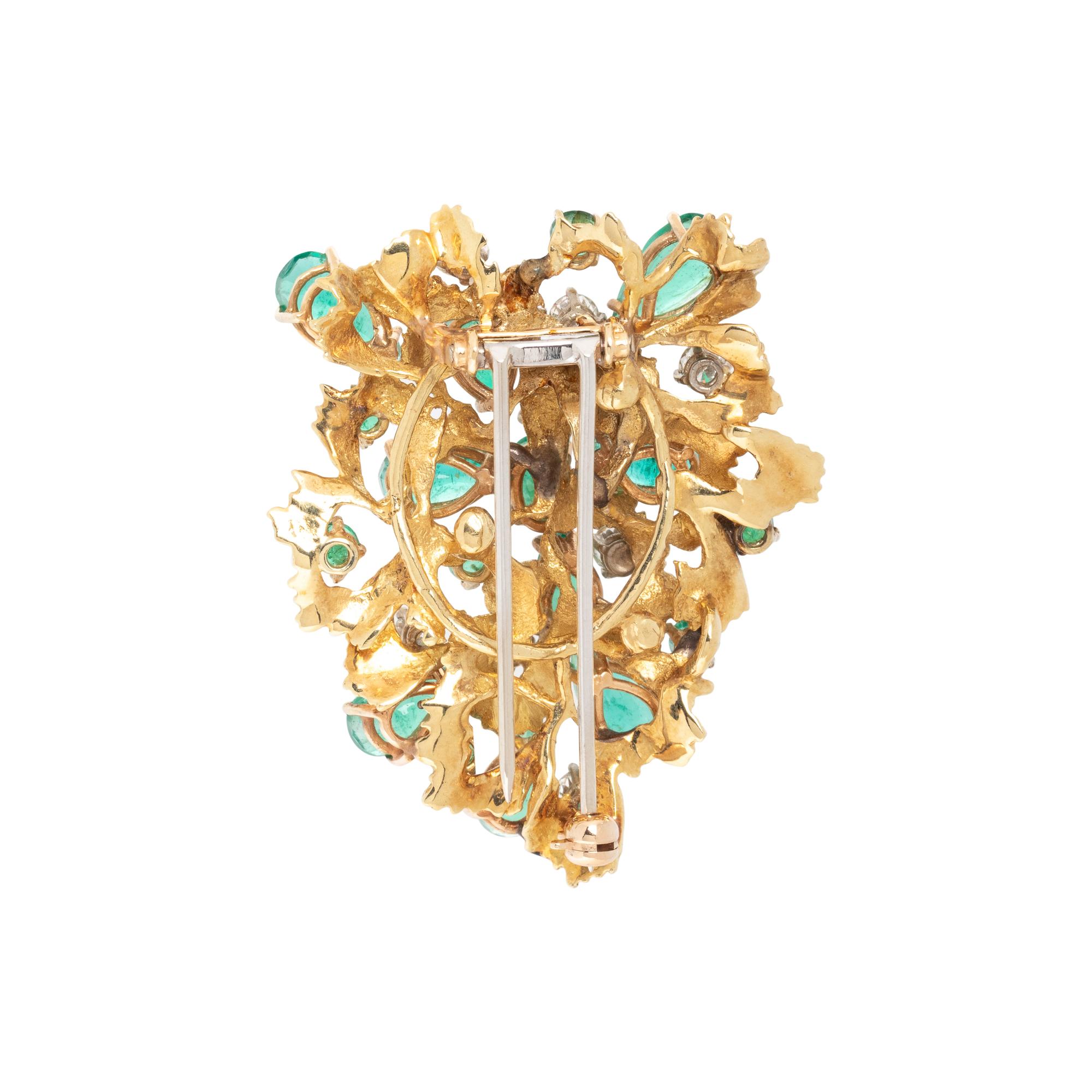 YELLOW GOLD, EMERALD AND DIAMOND BROOCH