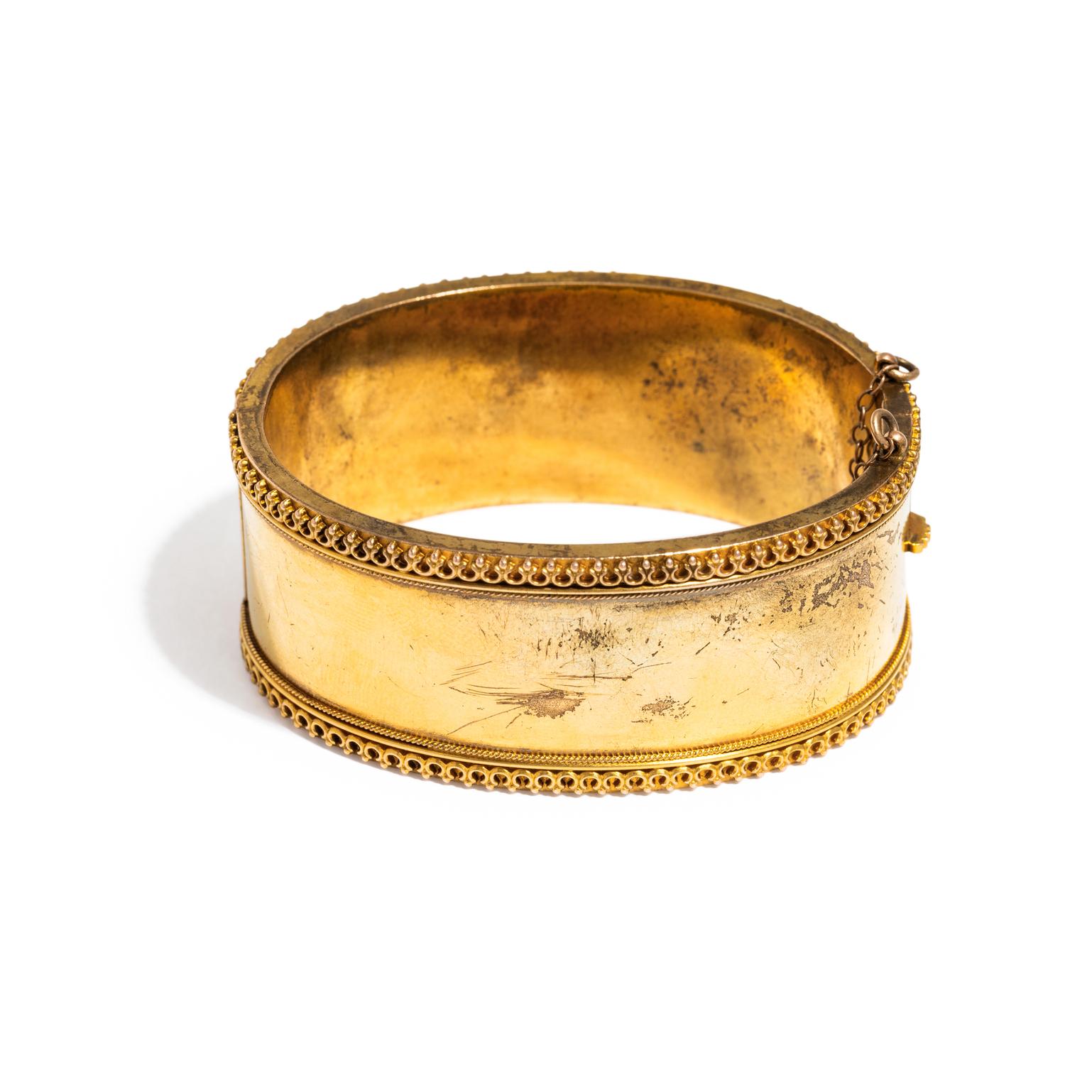 VICTORIAN, YELLOW GOLD BANGLE BRACELET