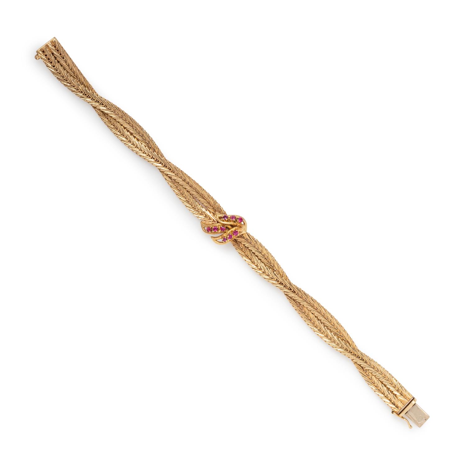 YELLOW GOLD AND RUBY BRACELET