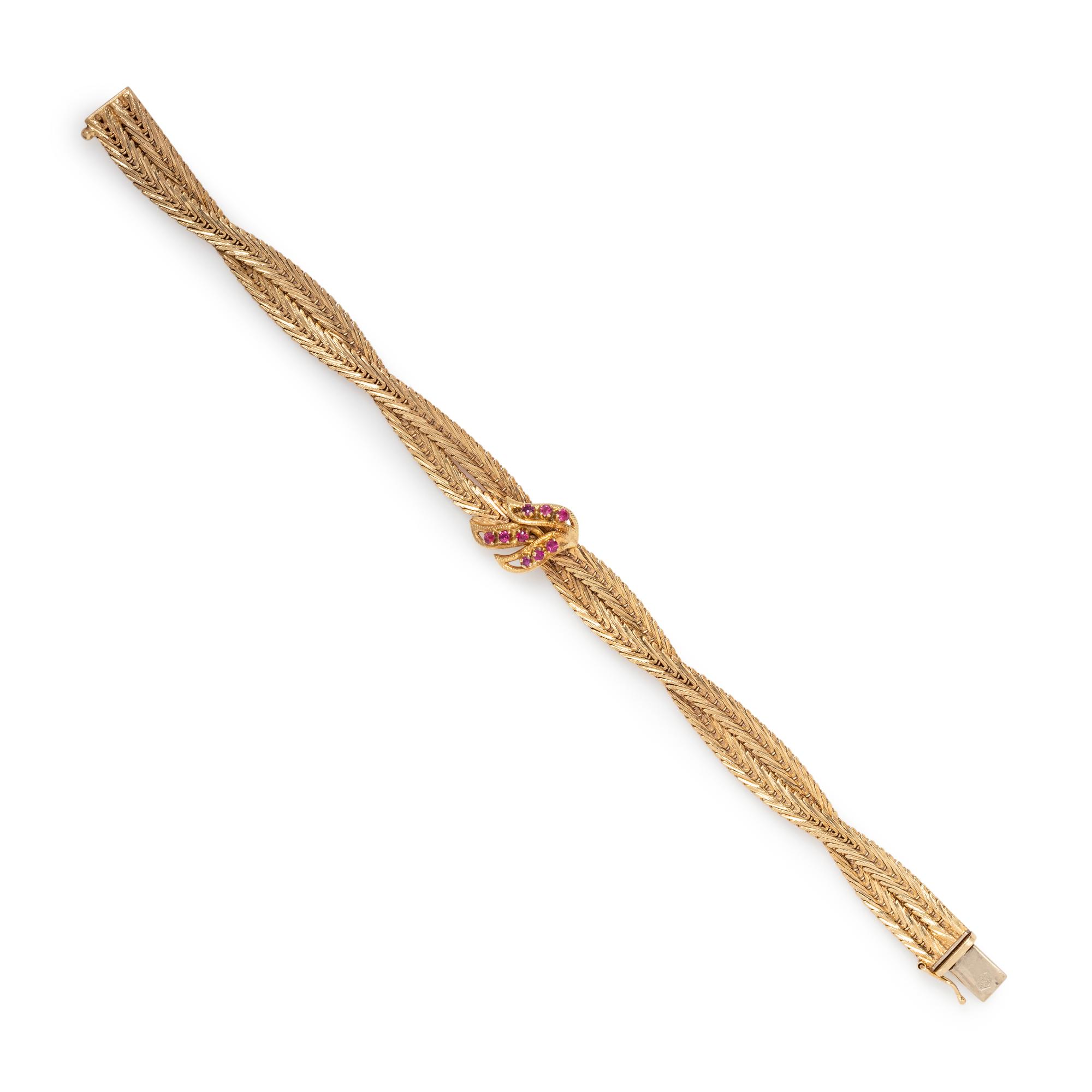 YELLOW GOLD AND RUBY BRACELET