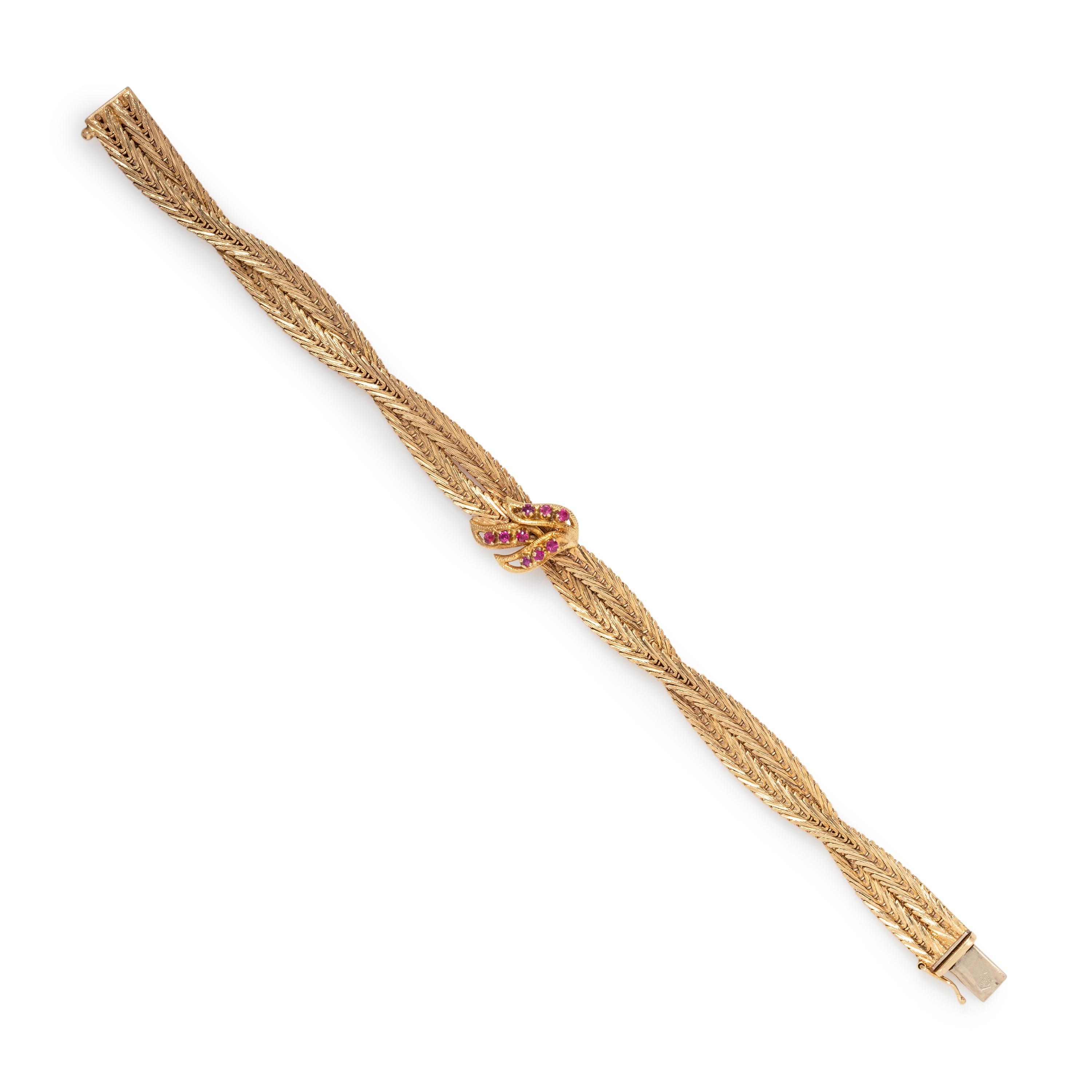 YELLOW GOLD AND RUBY BRACELET