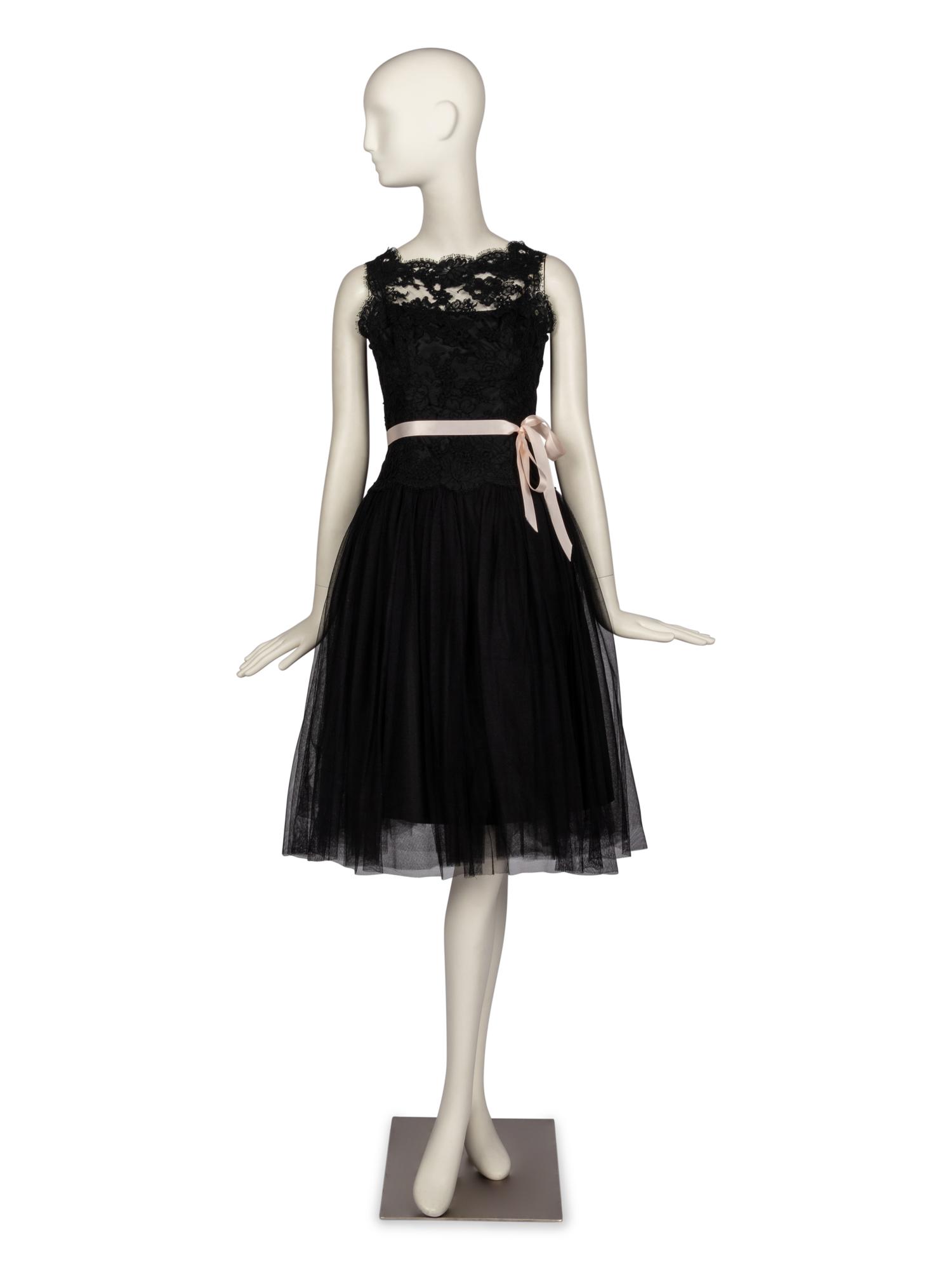 Monique Lhuillier Dress