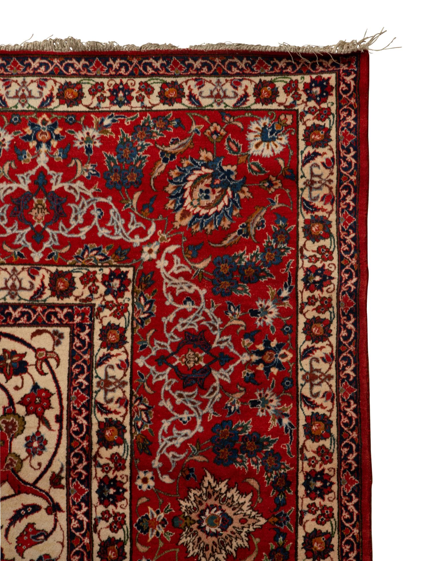 An lsphahan Wool Rug — 20th Century