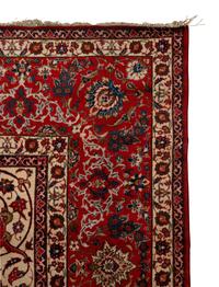 An lsphahan Wool Rug — 20th Century