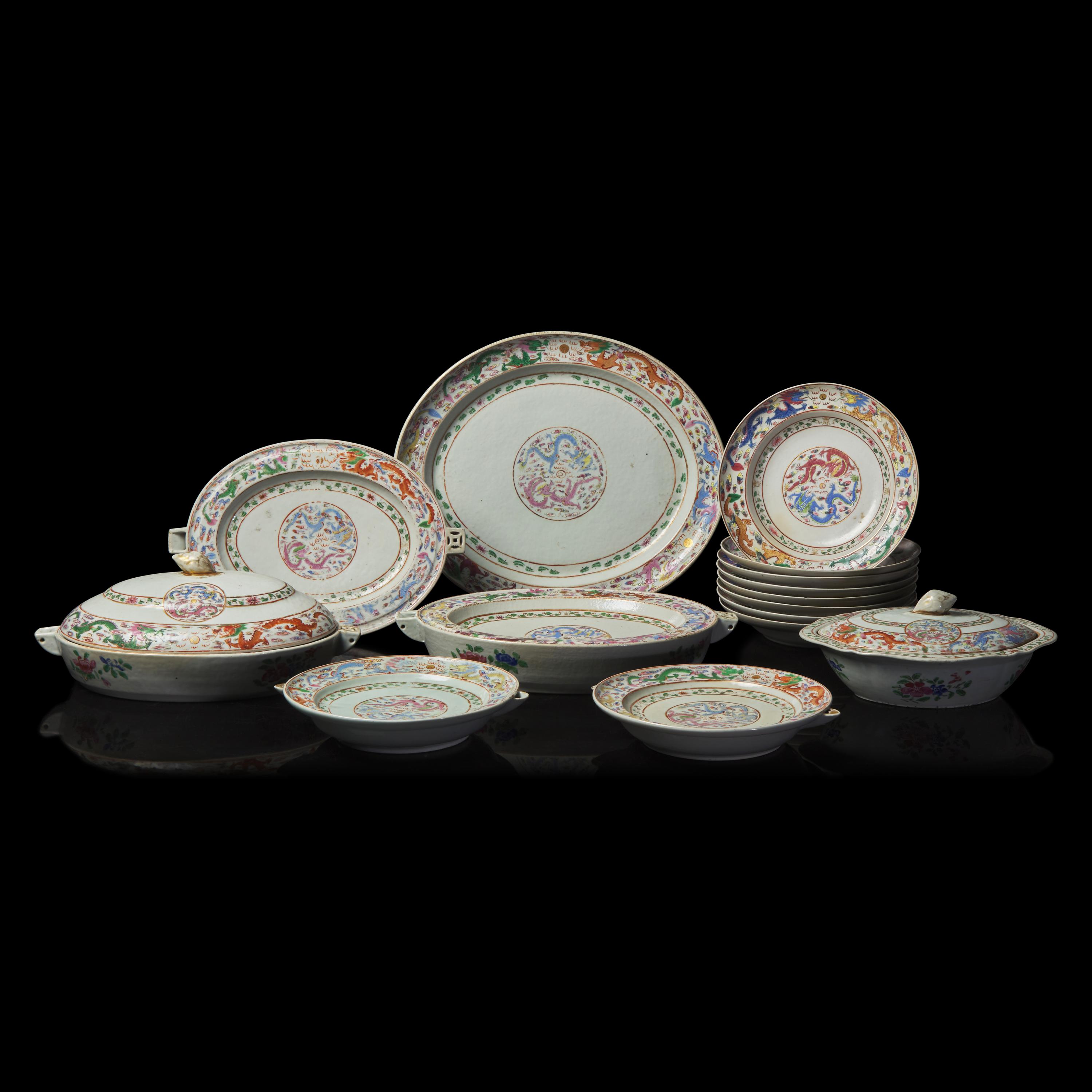 A Chinese Export "Dragons" Part Table Service, 19th Century 外銷粉彩龍紋盤一組十五件