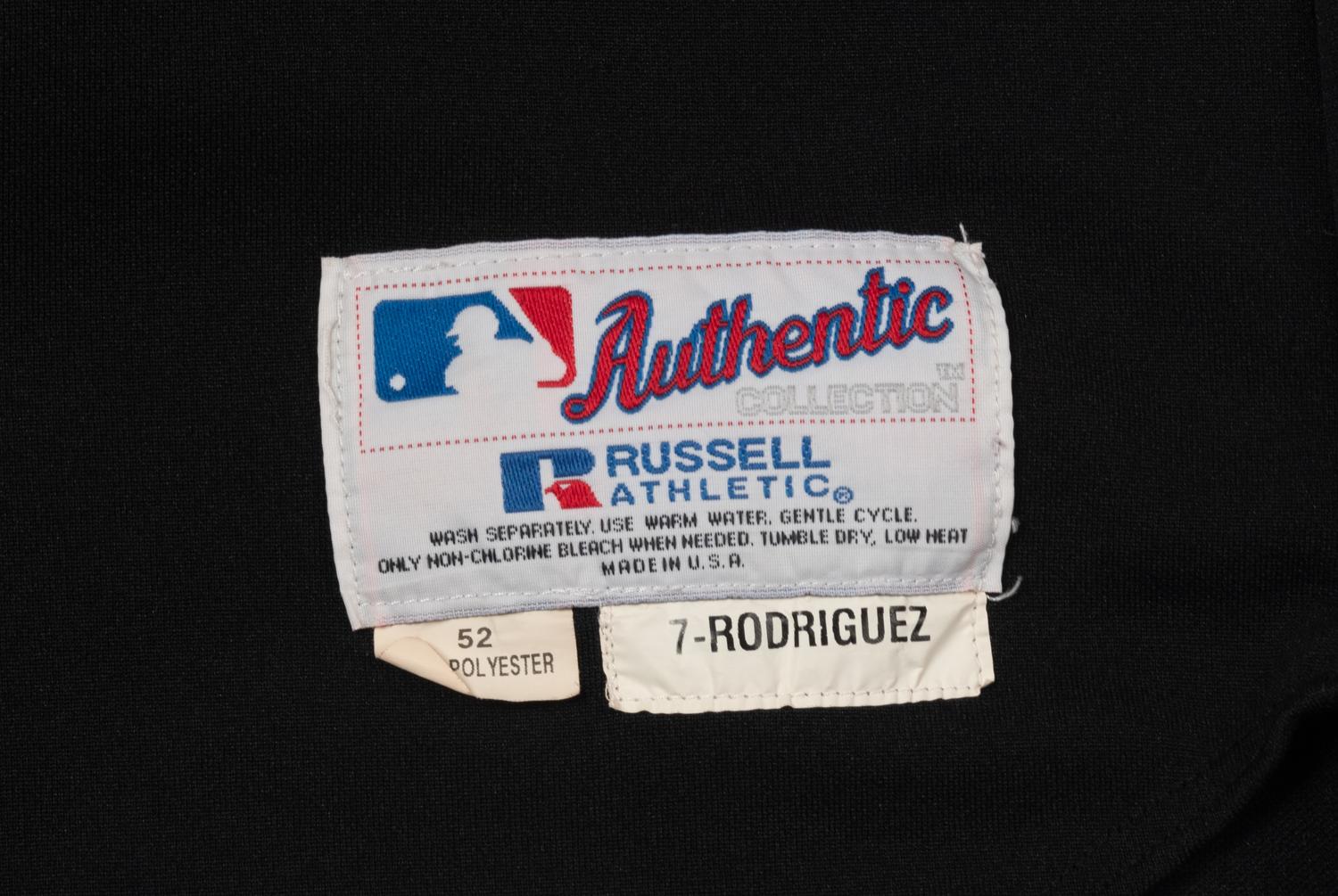 A 2000 Ivan Rodriguez Florida Marlins Jersey