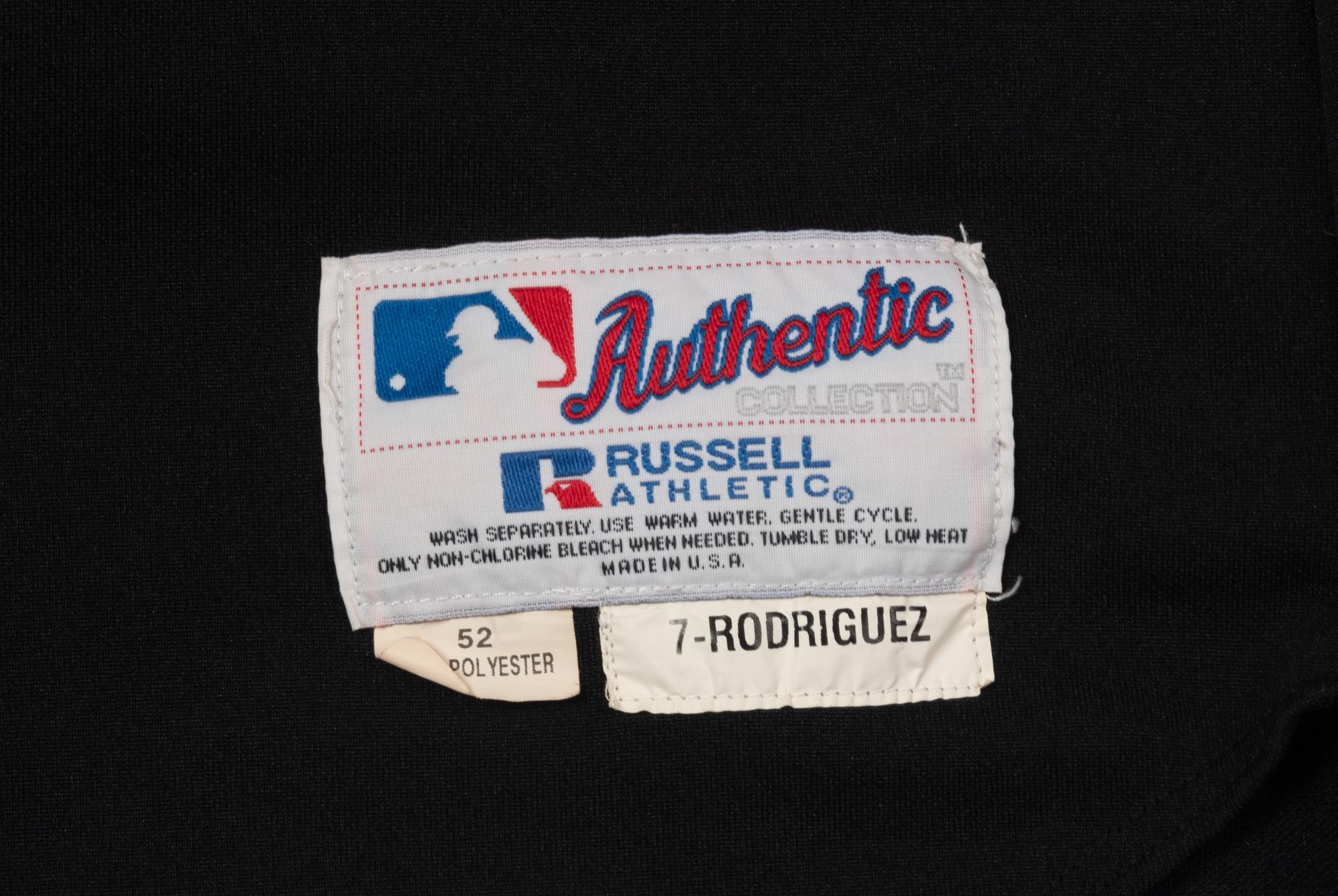 A 2000 Ivan Rodriguez Florida Marlins Jersey