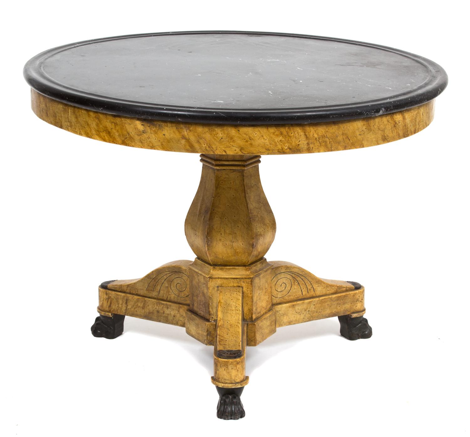 An Italian Neoclassical Style Marble Top Table Height 29 x diameter 40 inches. — EARLY 20TH CENTURY