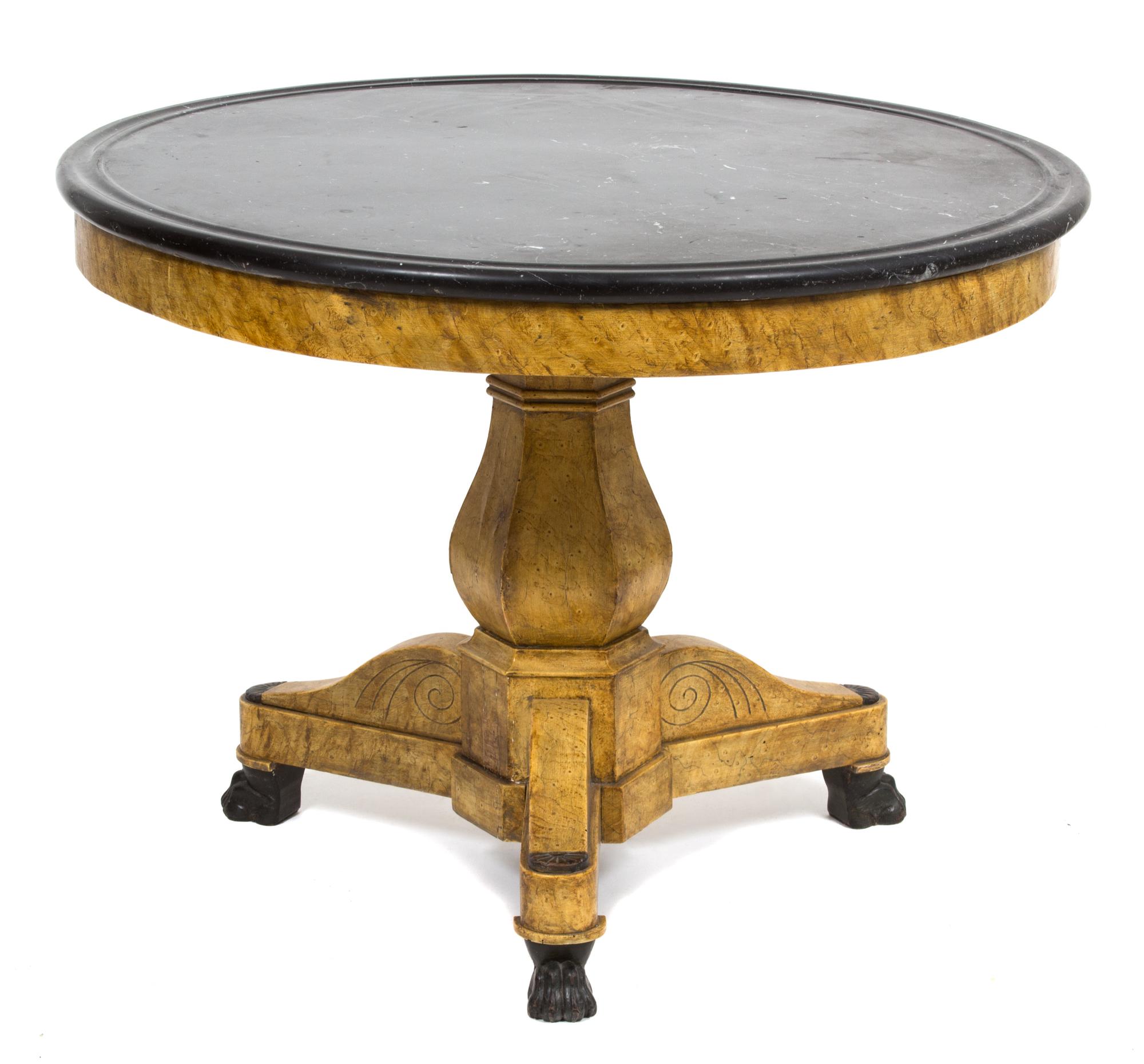 An Italian Neoclassical Style Marble Top Table Height 29 x diameter 40 inches. — EARLY 20TH CENTURY