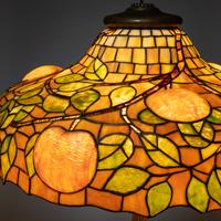 Apple table lamp