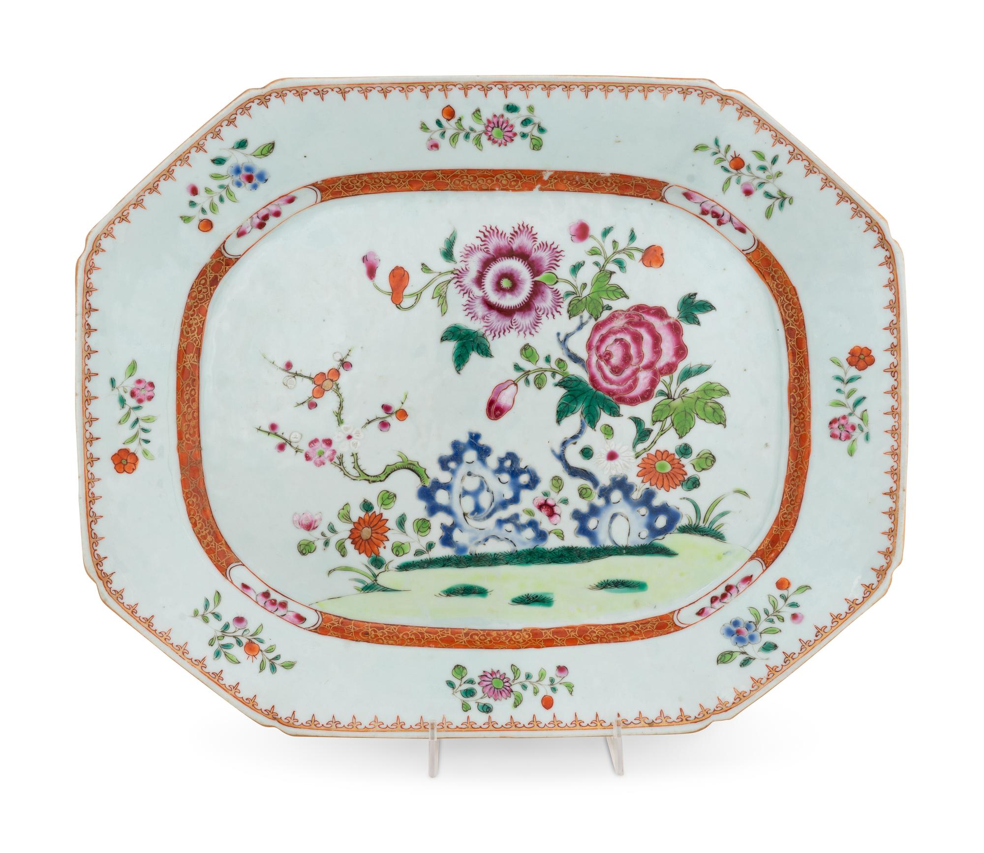 A Chinese Export Porcelain Tureen and Platter