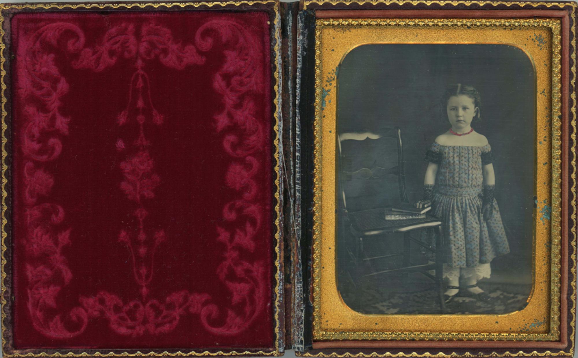 [Daguerreotype] Girl with Coral Necklace by Churchill