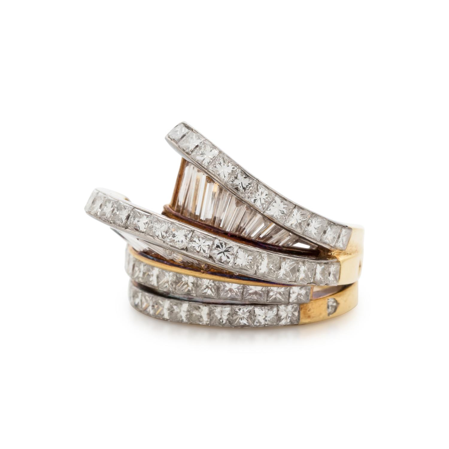 DIAMOND RING