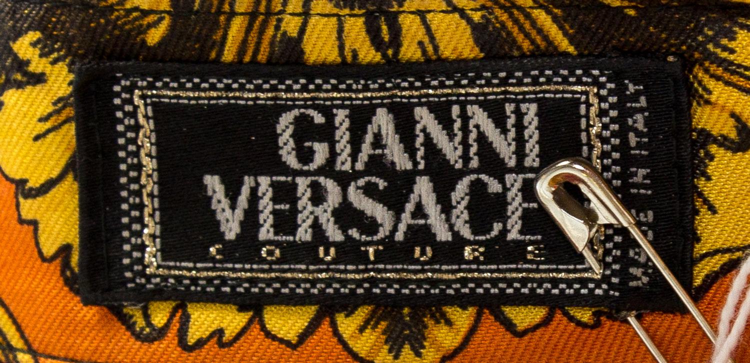 A Gianni Versace Silk Atelier Print Shirt, Size 38.