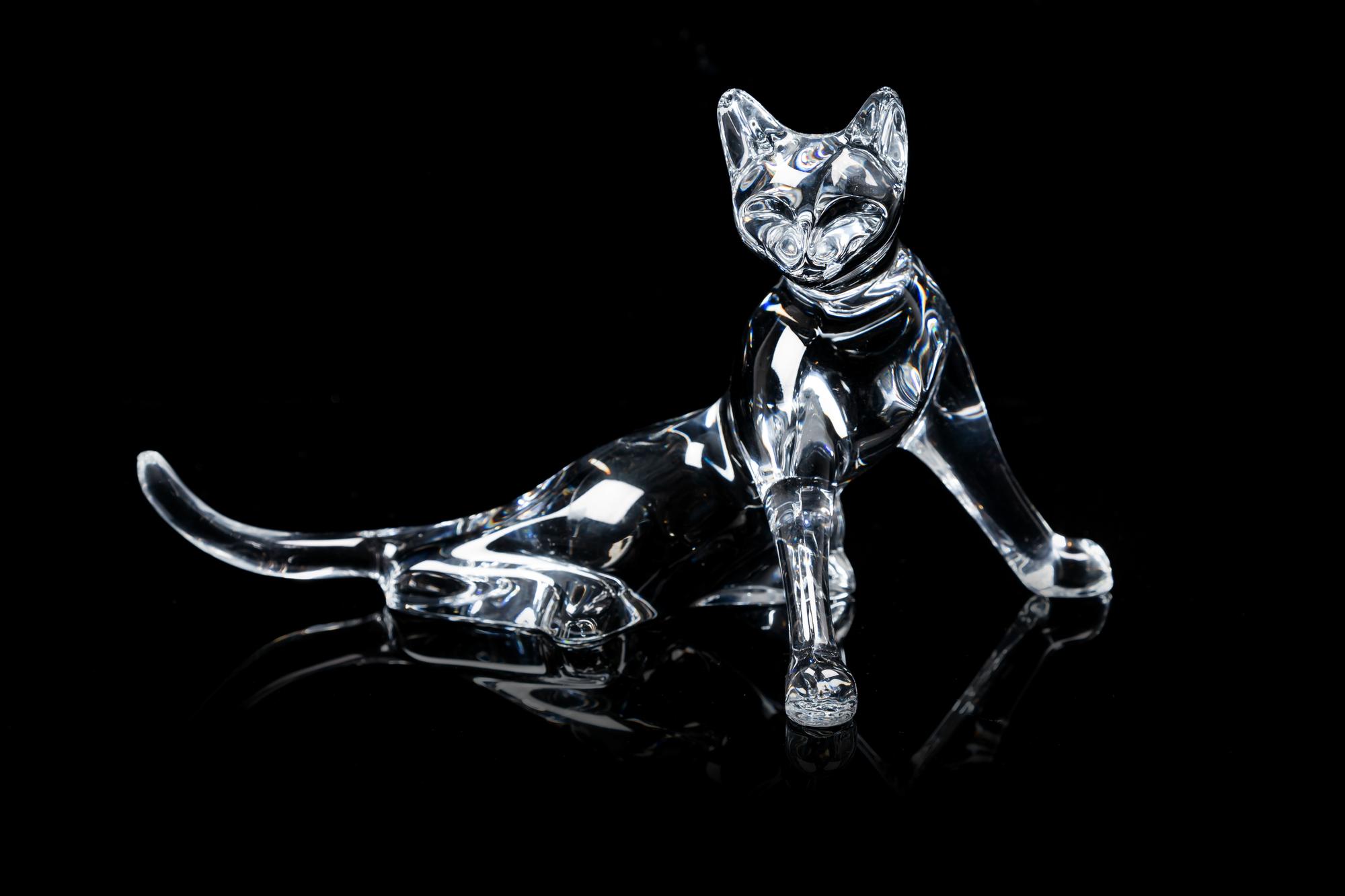 A Steuben Cat Height 4 5/8 inches.