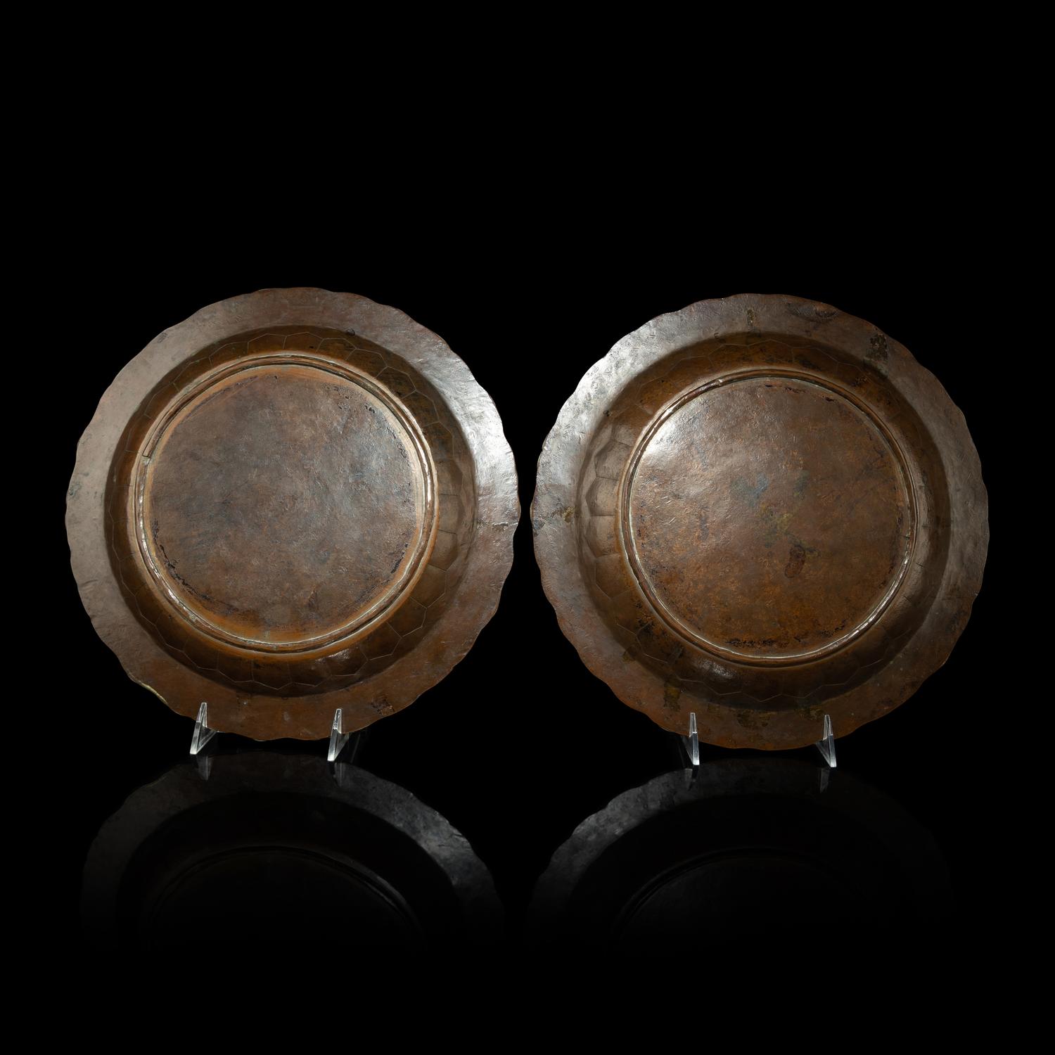 A Pair of Japanese Silver Inlaid Lacquered Chargers, 19th Century