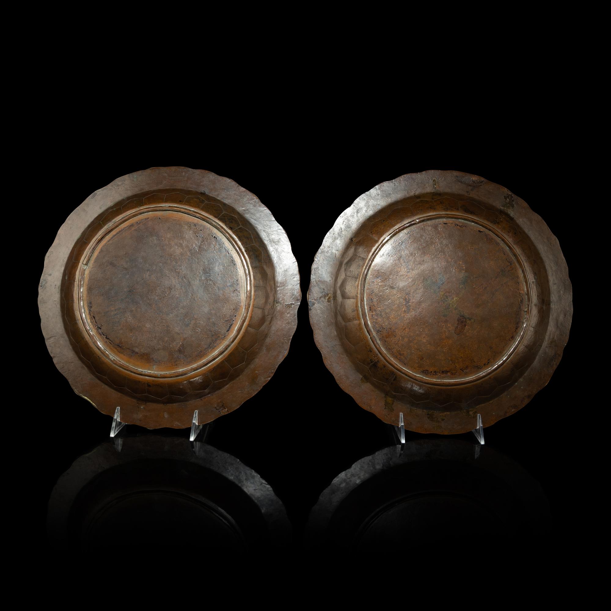 A Pair of Japanese Silver Inlaid Lacquered Chargers, 19th Century