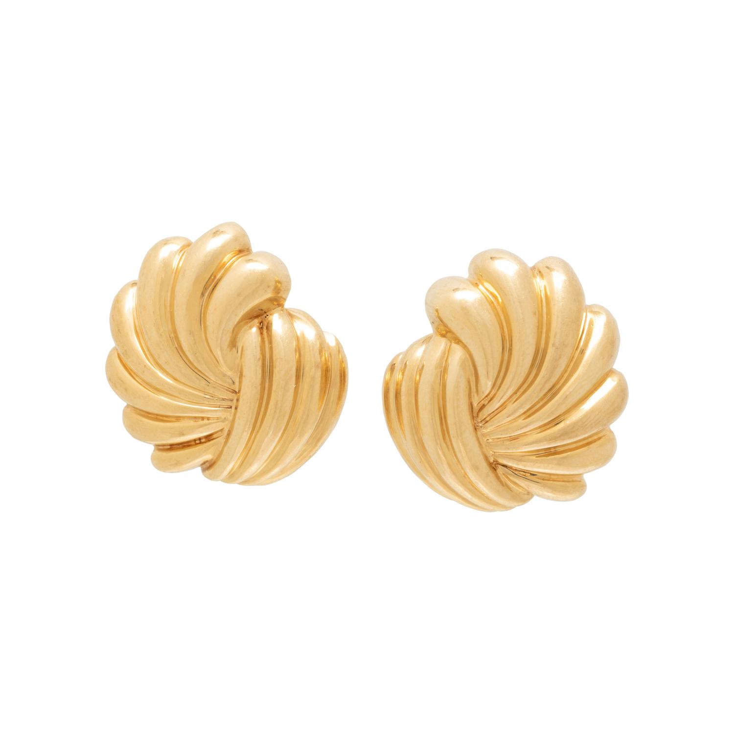 YELLOW GOLD FAN MOTIF CLIP EARRINGS