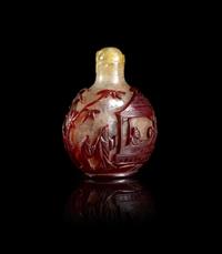 A Chinese Red Overlay Snowflake Ground Glass Snuff Bottle