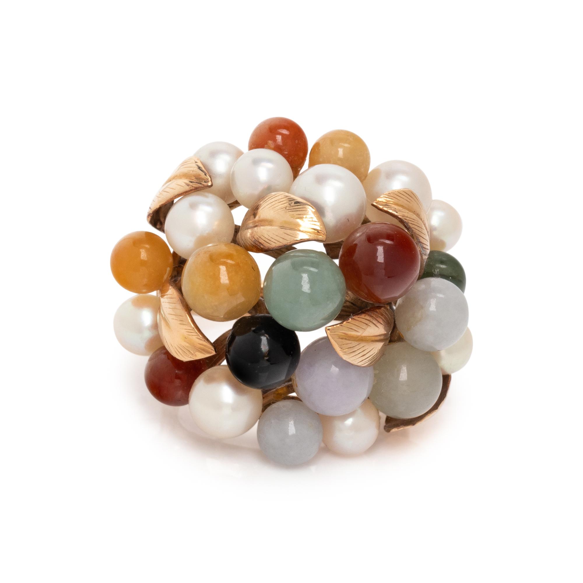 YELLOW GOLD, MULTICOLOR JADE AND CULTURED PEARL RING