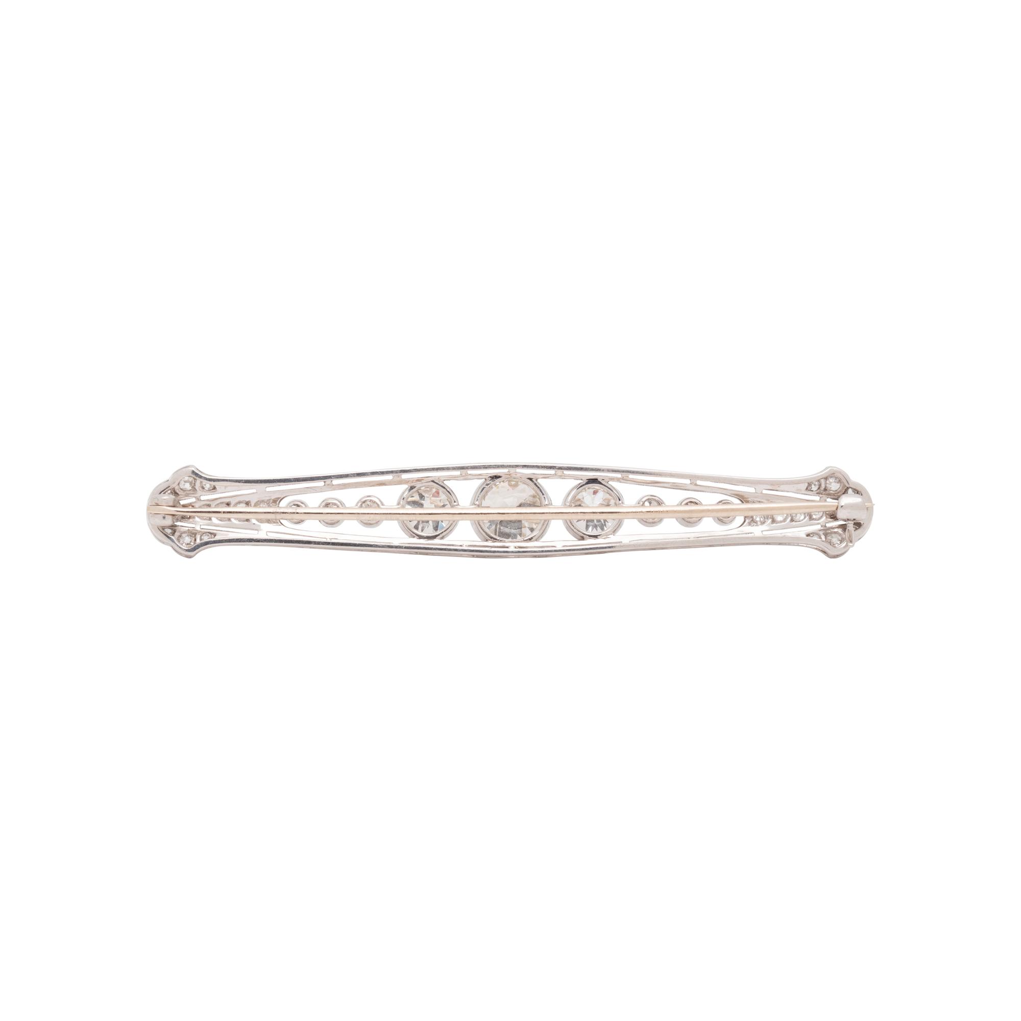 ART DECO, PLATINUM AND DIAMOND BAR BROOCH