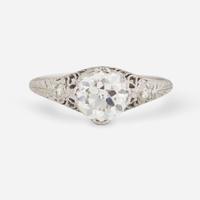 A Ladies Platinum and Diamond Ring Edwardian, c.1915