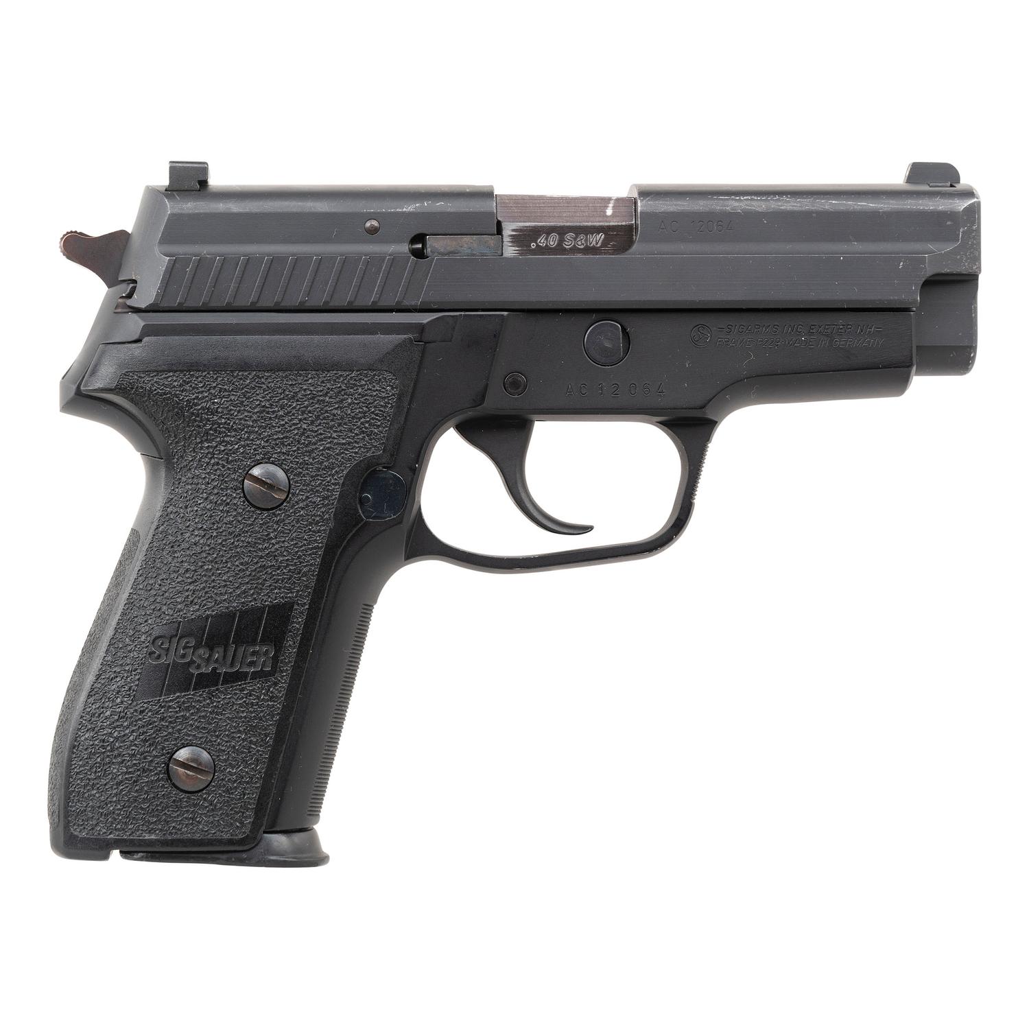 *Sig P229 .40 S&W