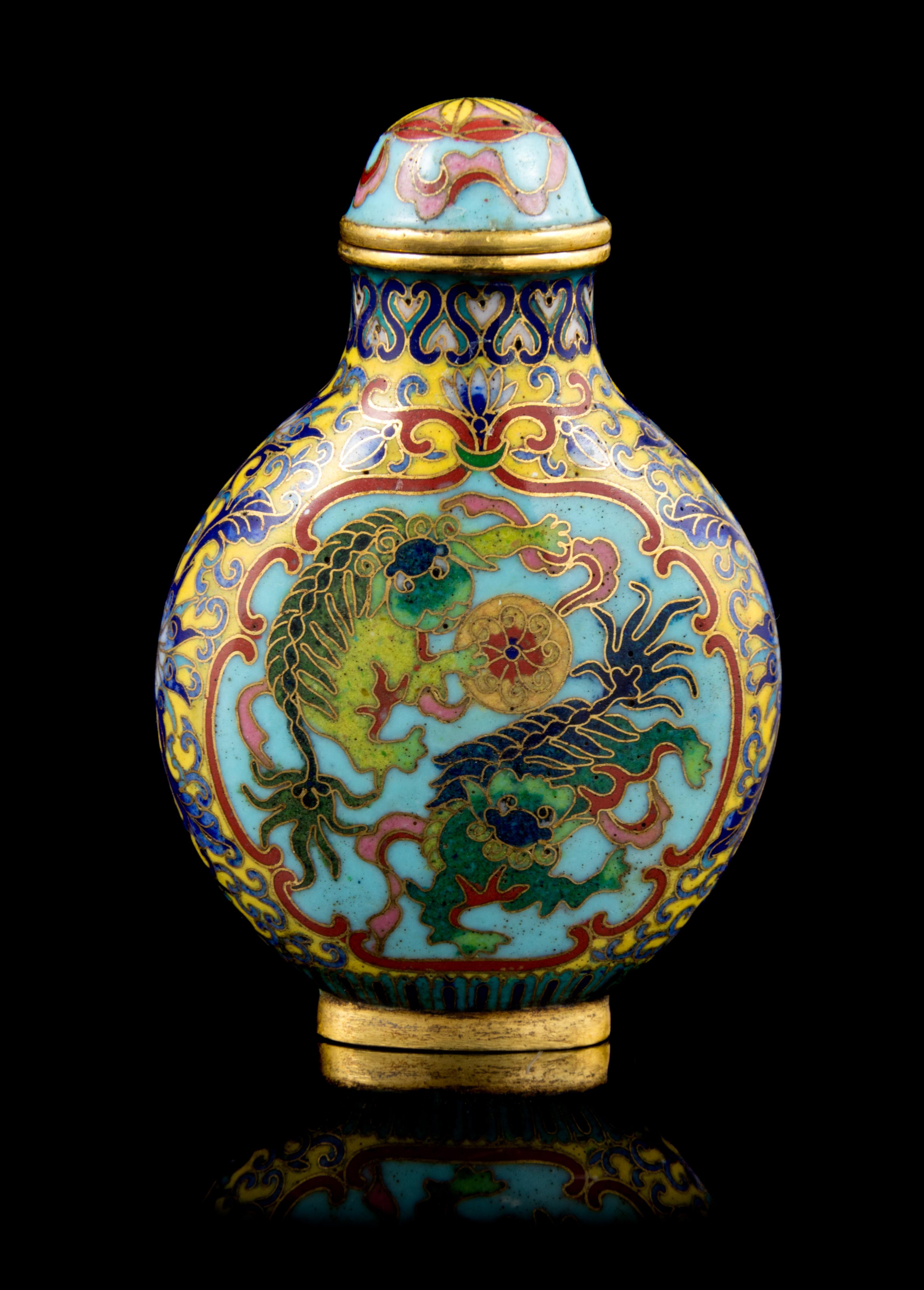 A Cloisonne Enanel Snuff Bottle Height 2 7/8 inches. — LATE 18TH/EARLY 19TH CENTURY