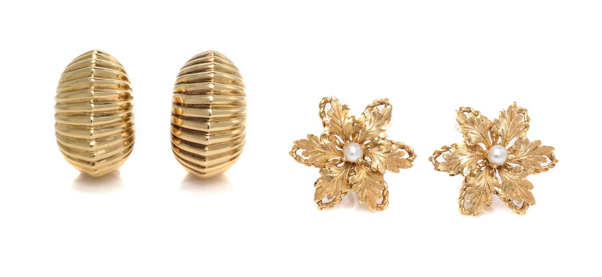 A Collection of 14 Karat Yellow Gold and Cultured Pearl Earclips, 15.30 dwts.
