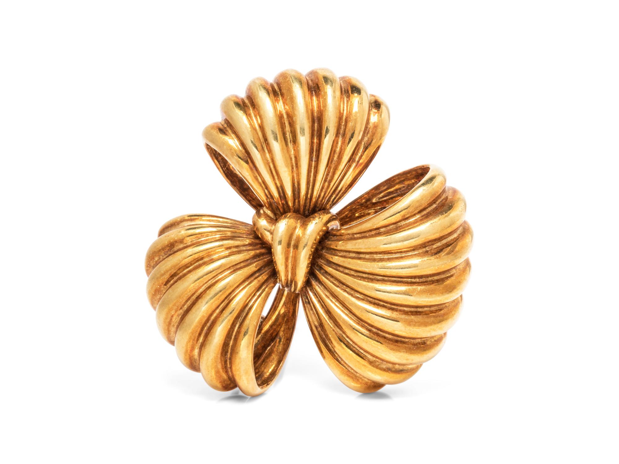 An 18 Karat Yellow Gold Brooch, Italian,