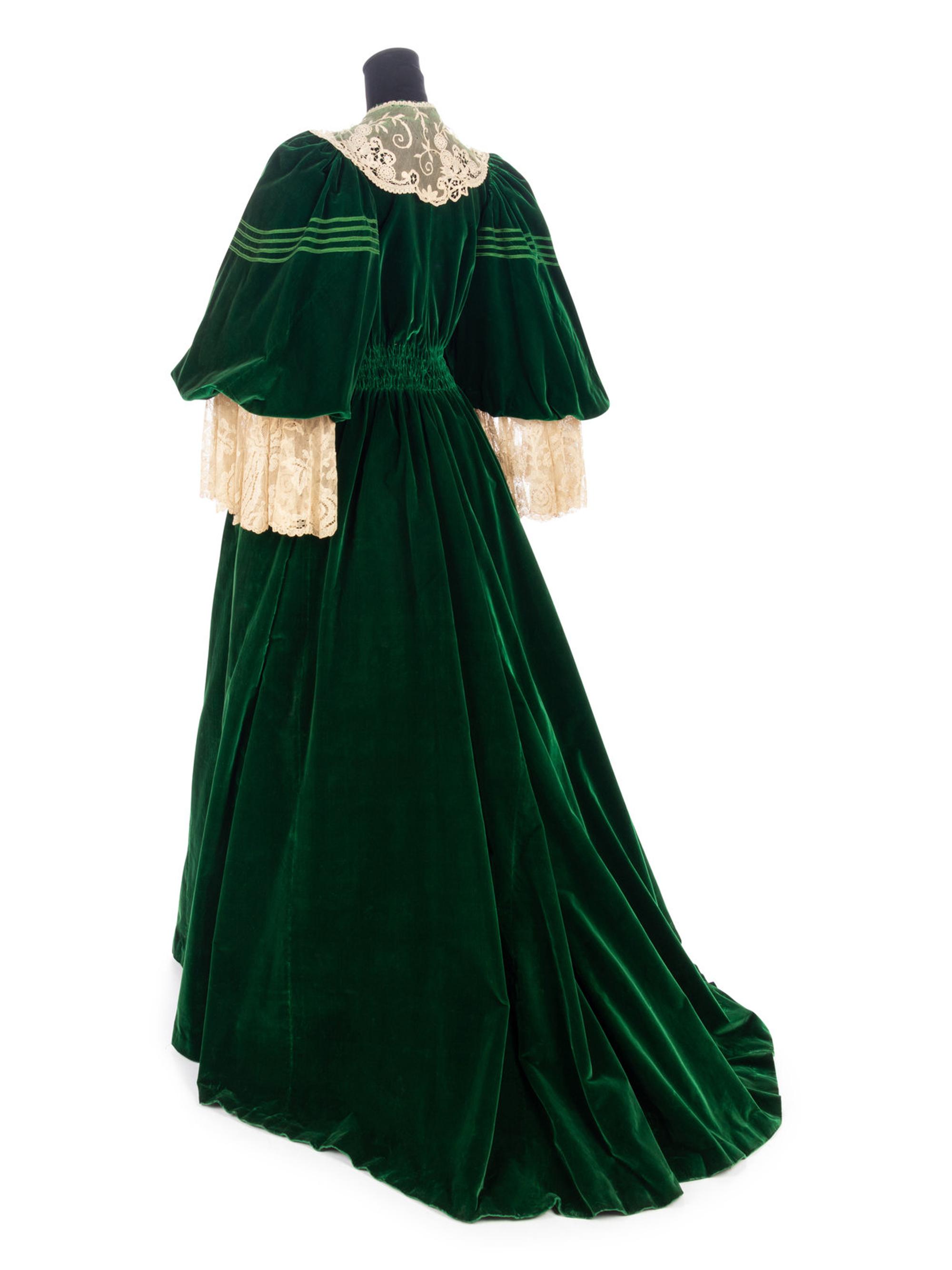 Worth Labeled Silk Velvet and Lace Jacket, c.1905