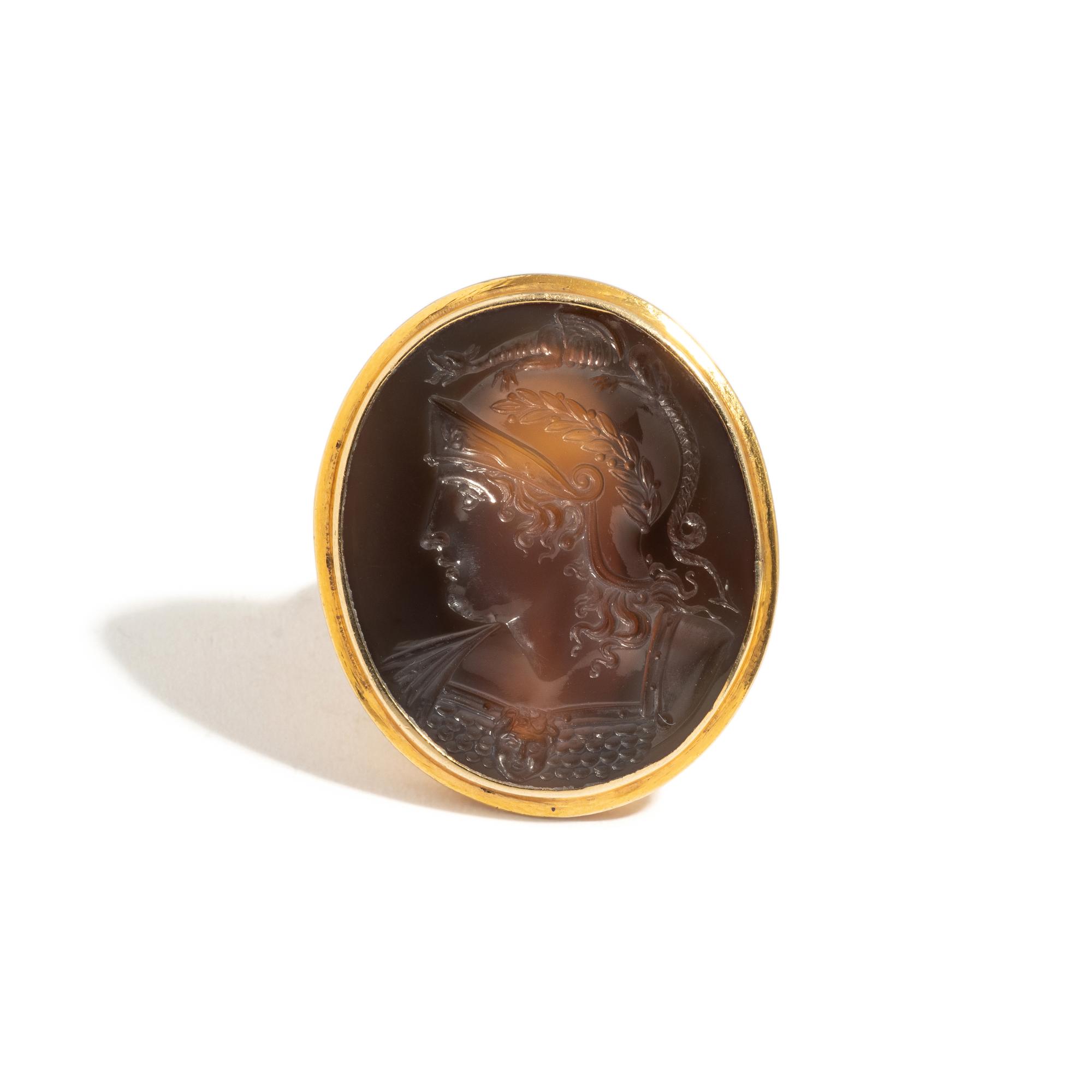 A Fine Neoclassical Gold and Agate Finger Ring with a Bust of the Goddess Athena