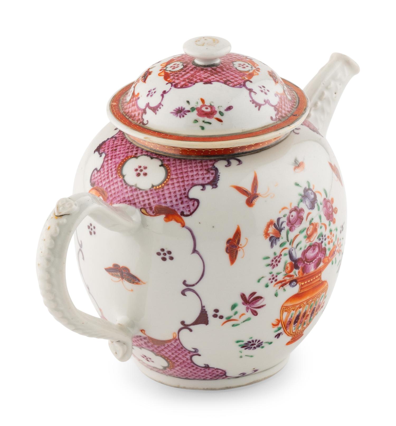 A Chinese Export Porcelain Teapot