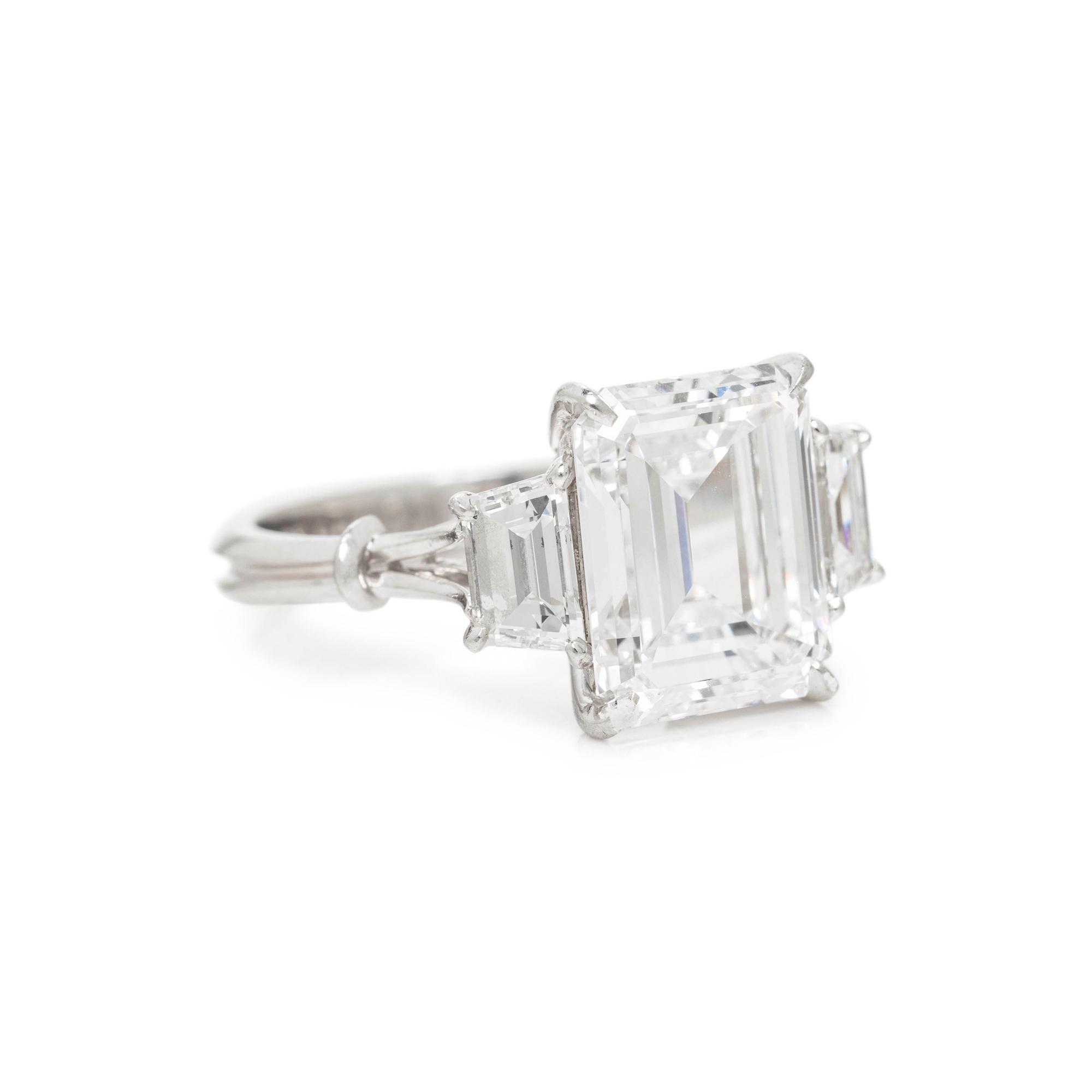 AN IMPORTANT DIAMOND RING