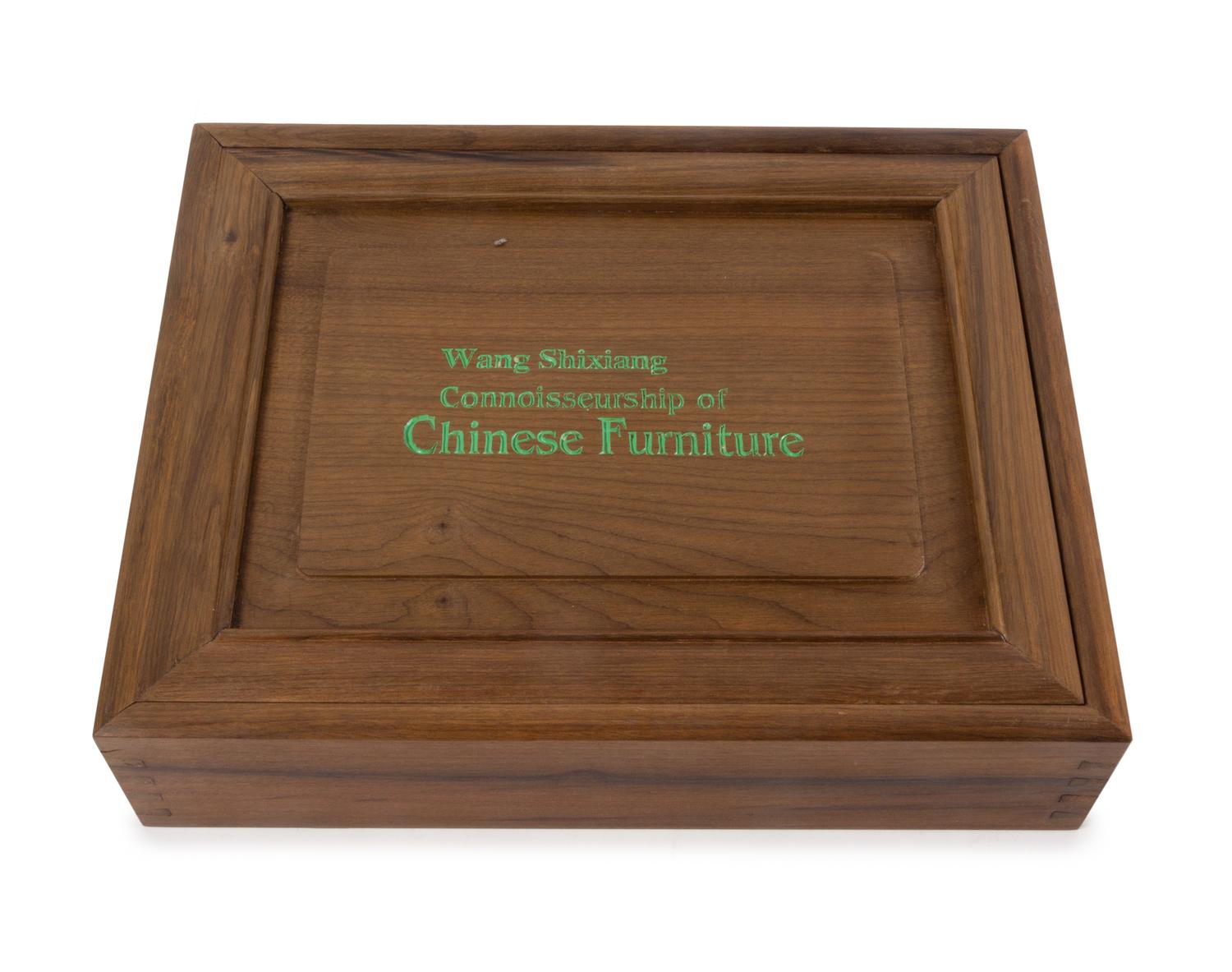 Wang, Shixiang, Connoisseurship of Chinese Furniture. Ming and Early Qing Dynasties — Hong Kong: Joint publishing for Art Media Resources, Ltd., 1990