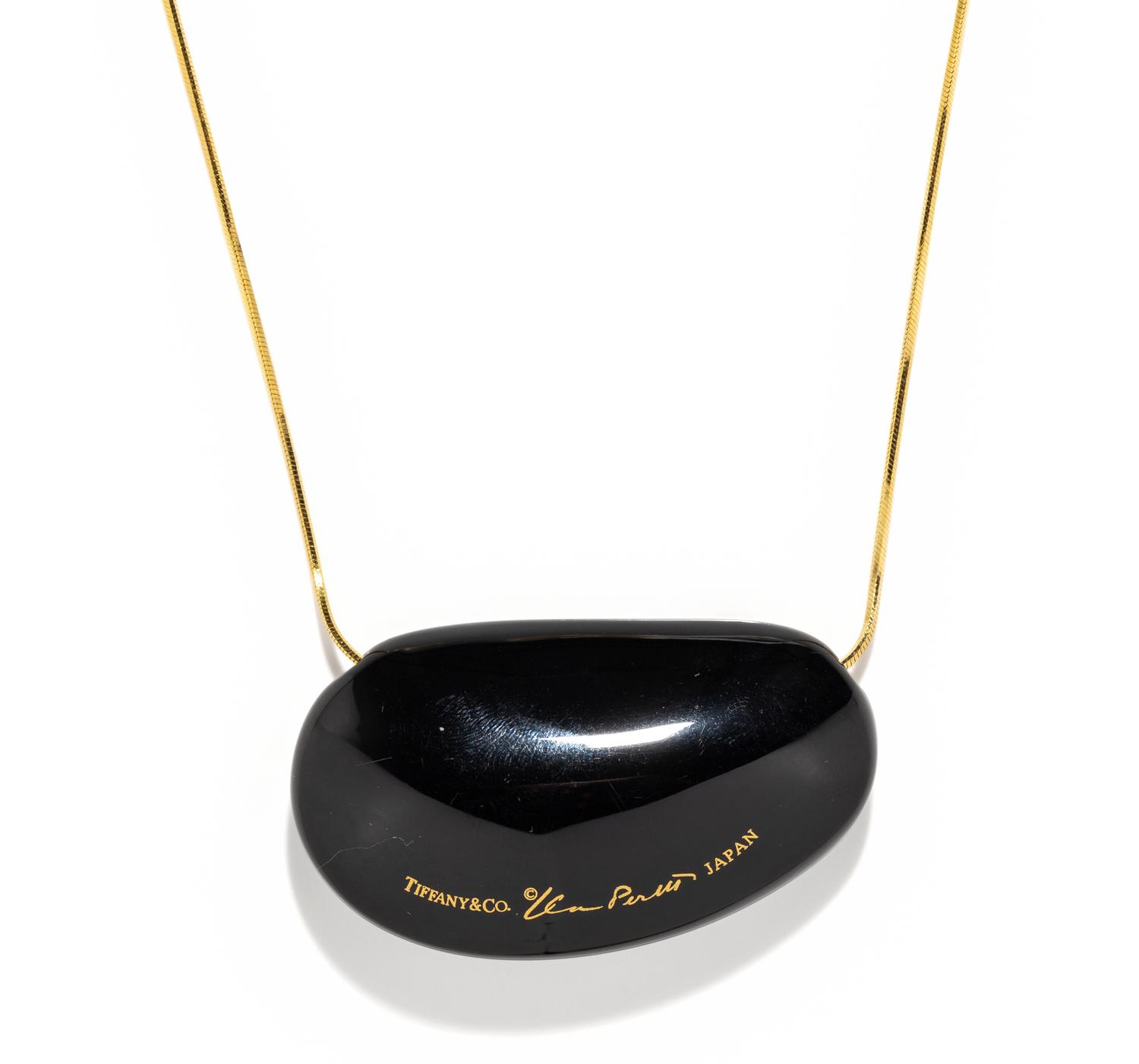TIFFANY & CO., ELSA PERETTI, LACQUER BEAN PENDANT