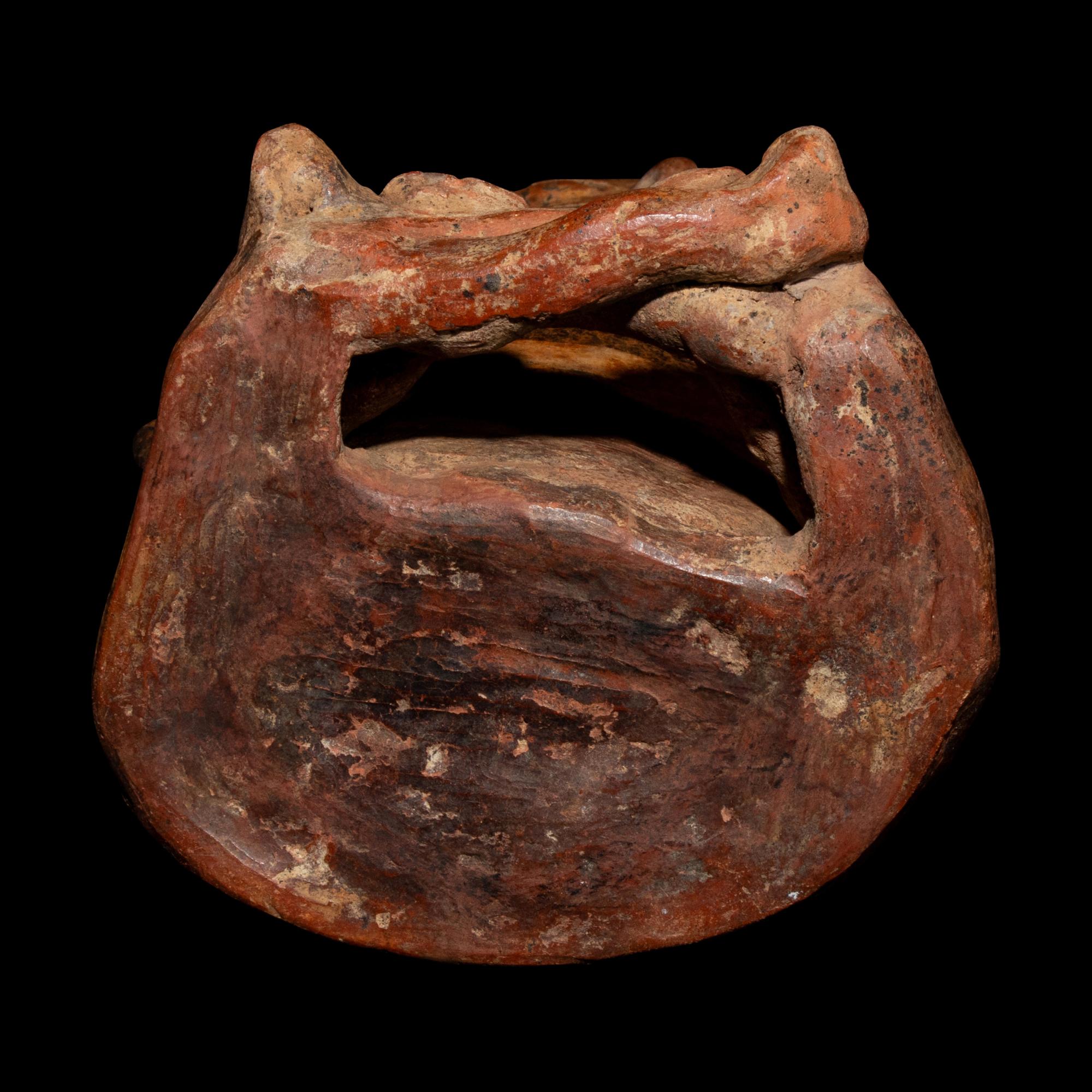A Cauca Funerary Vessel in the Form of a Seated Thinker (Pensador)