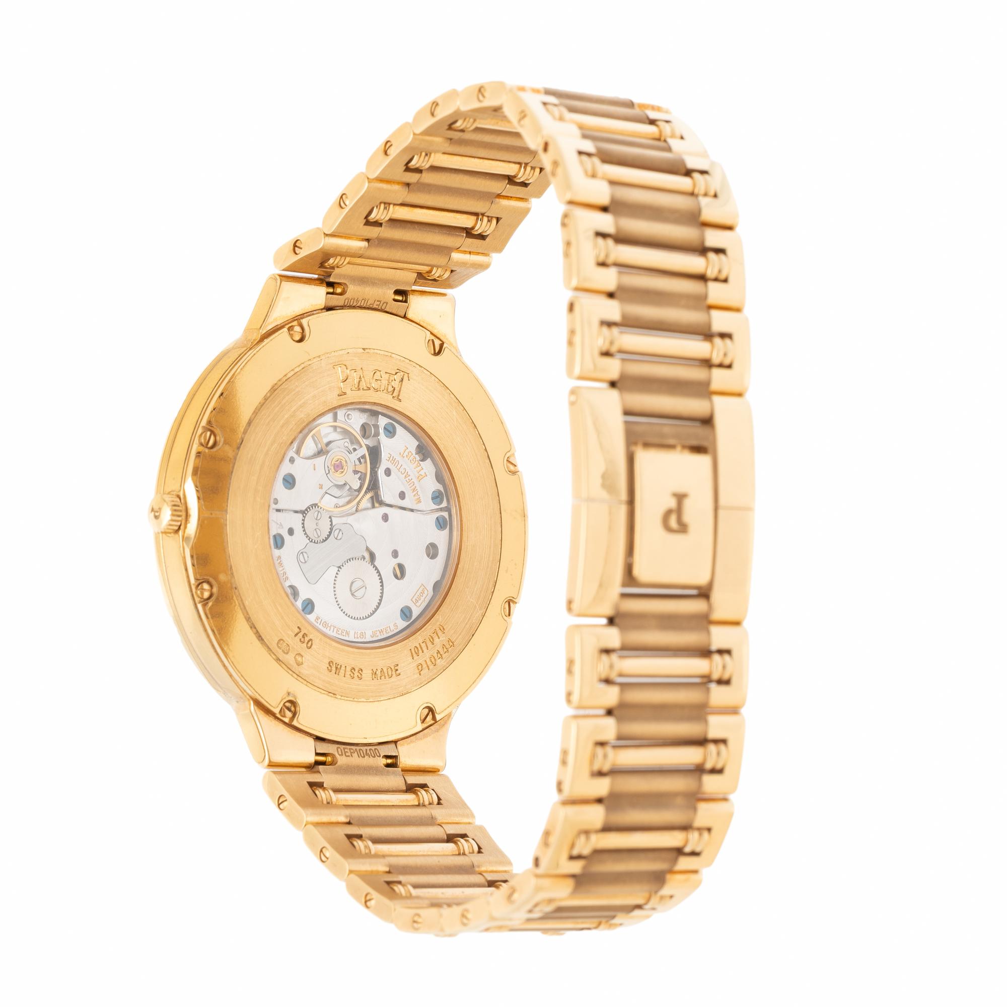 PIAGET, 'DANCER' 18K YELLOW GOLD WATCH WITH DIAMOND BEZEL AND INDICES