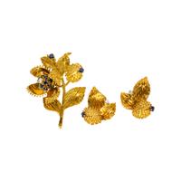 TIFFANY & CO., YELLOW GOLD, DIAMOND AND SAPPHIRE 'MOVING CHESTNUT' BROOCH AND CLIP EARRINGS
