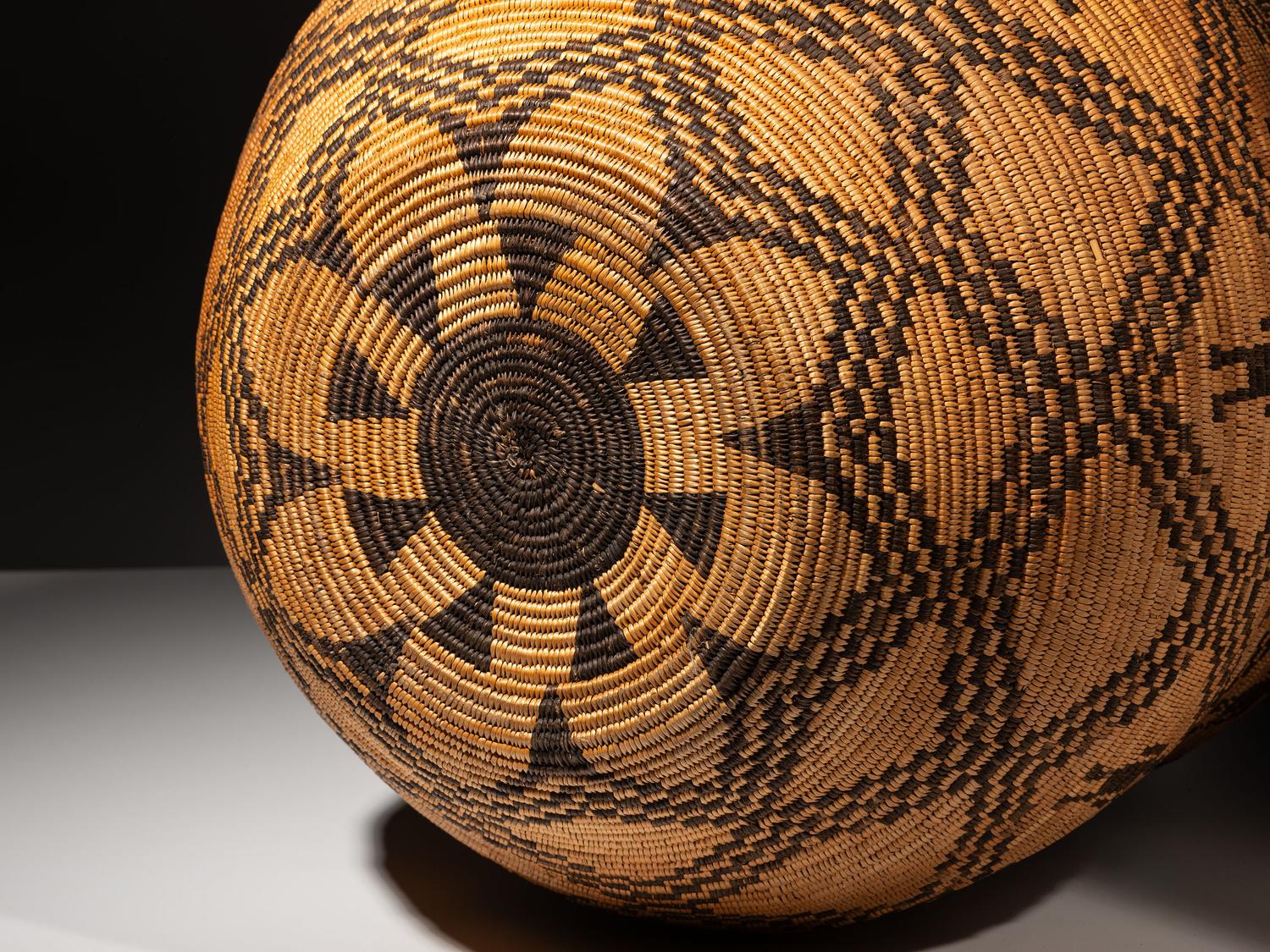 Apache Figural Olla
