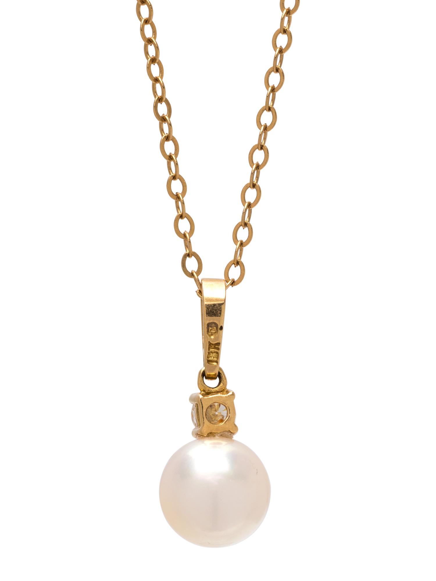 MIKIMOTO, YELLOW GOLD, CULTURED PEARL AND DIAMOND PENDANT/NECKLACE