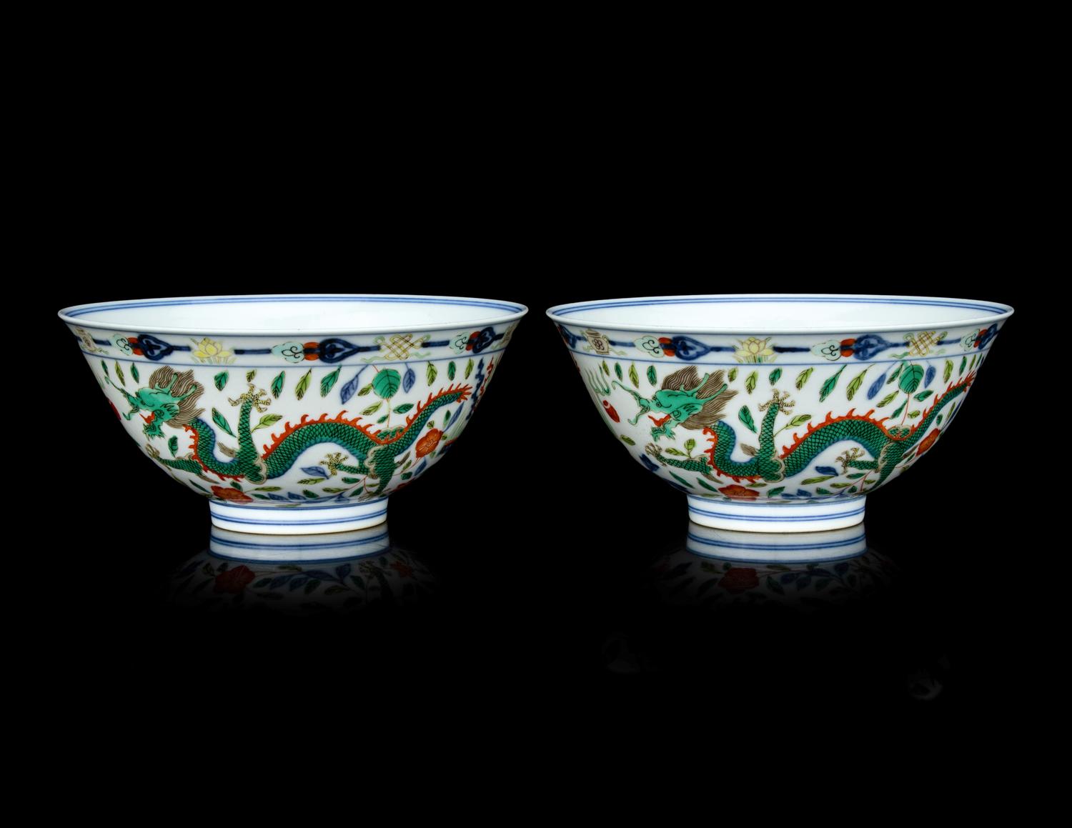 A Pair of Chinese Wucai Porcelain 'Dragon and Phoenix' Bowls