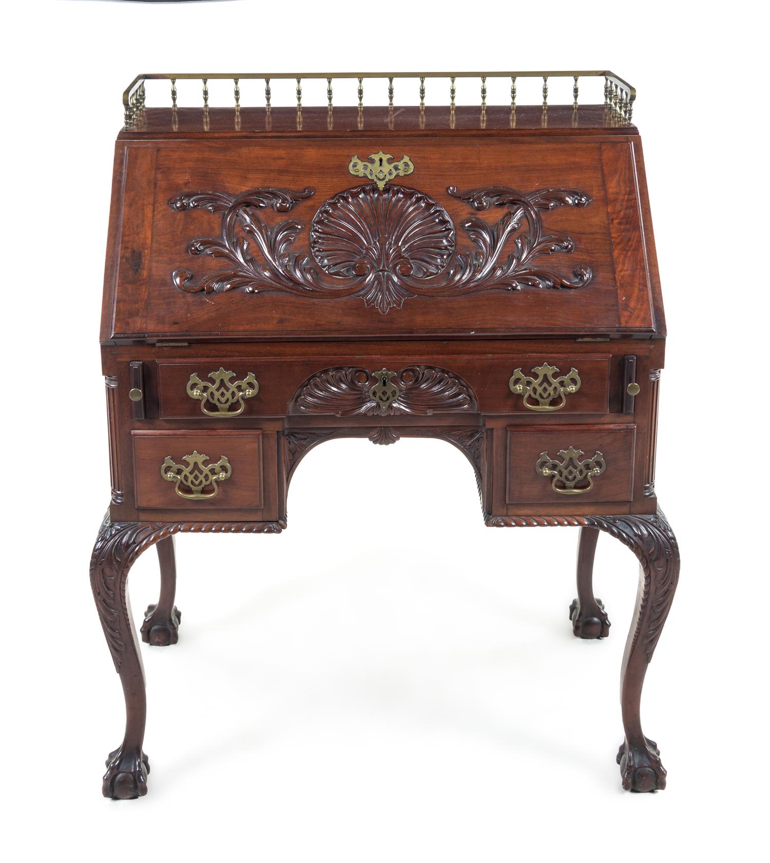 A Chippendale Style Mahogany Slant-Front Desk Height 42 x width 34 1/4 x depth 20 inches. — 19TH/20TH CENTURY