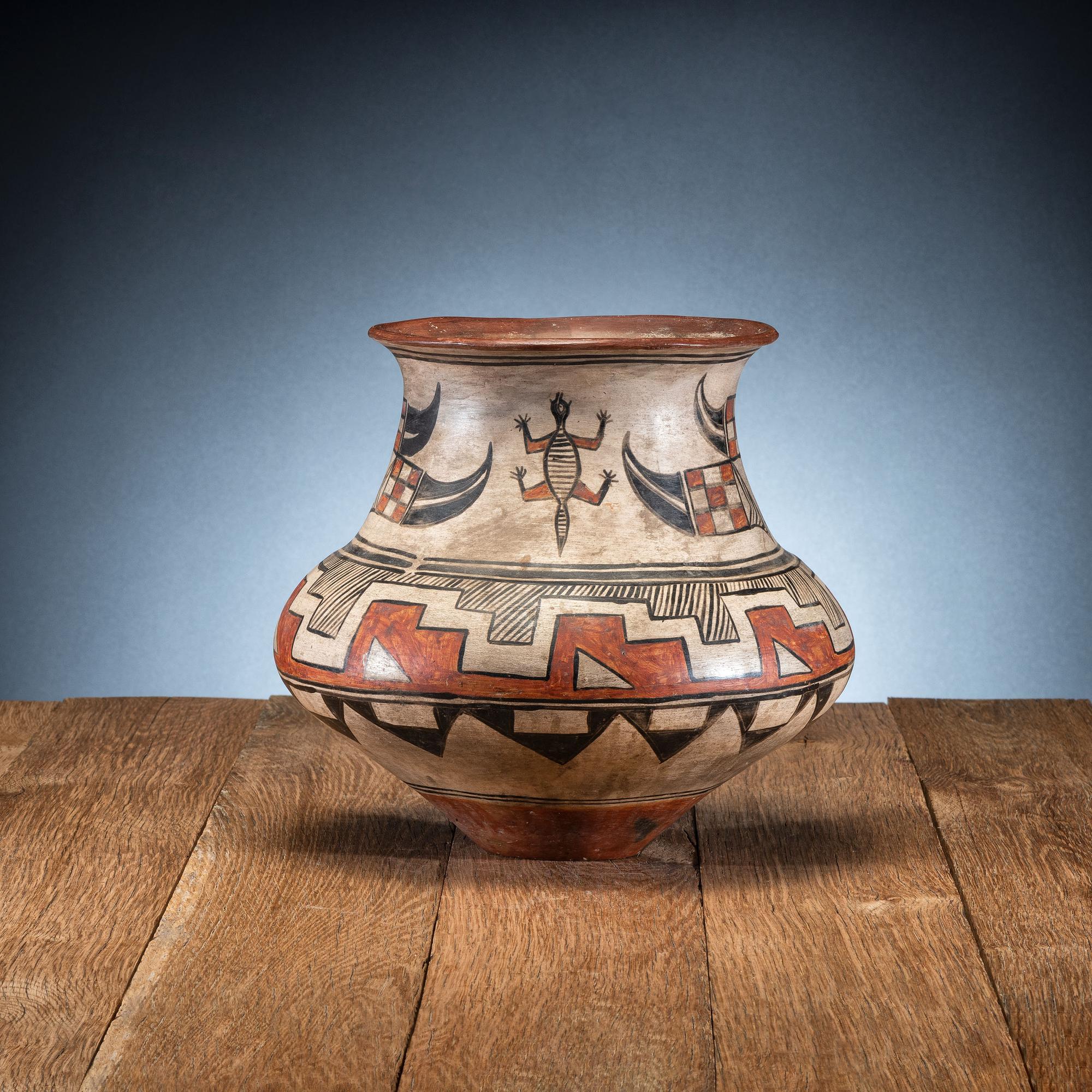 San Ildefonso Polychrome Pottery Olla, with Lizards