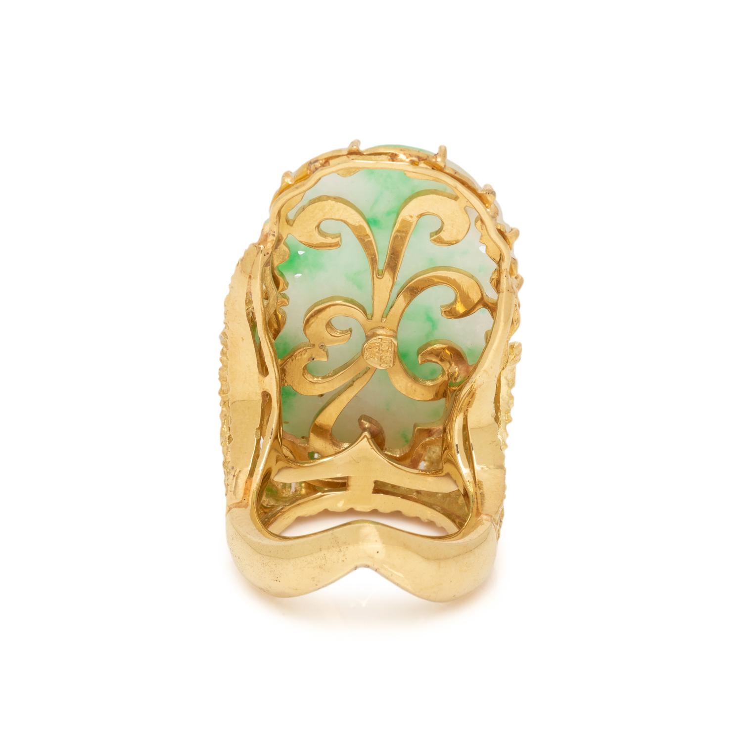 YELLOW GOLD, JADE AND DIAMOND SET