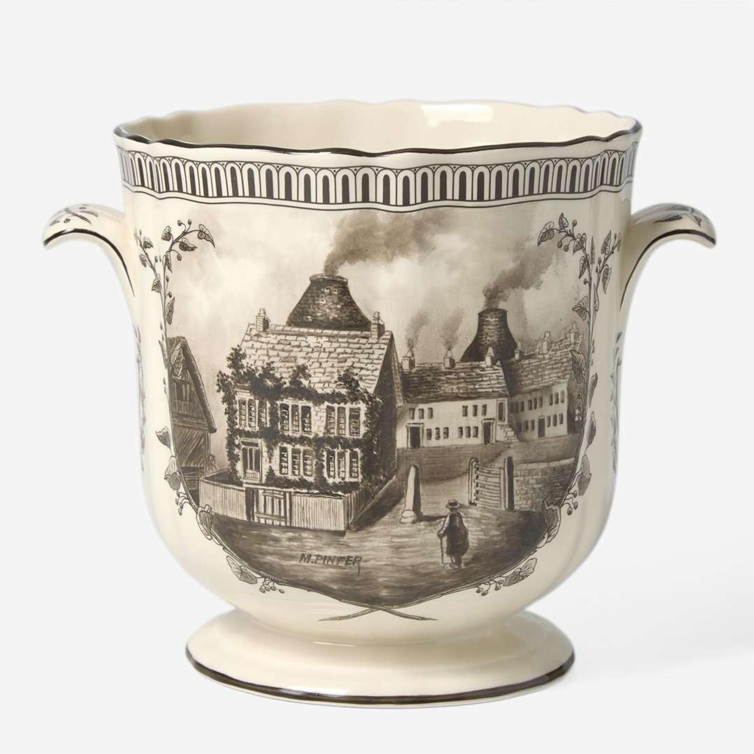A Wedgwood Queensware Hand-Painted Ice Pail UK, 1990s