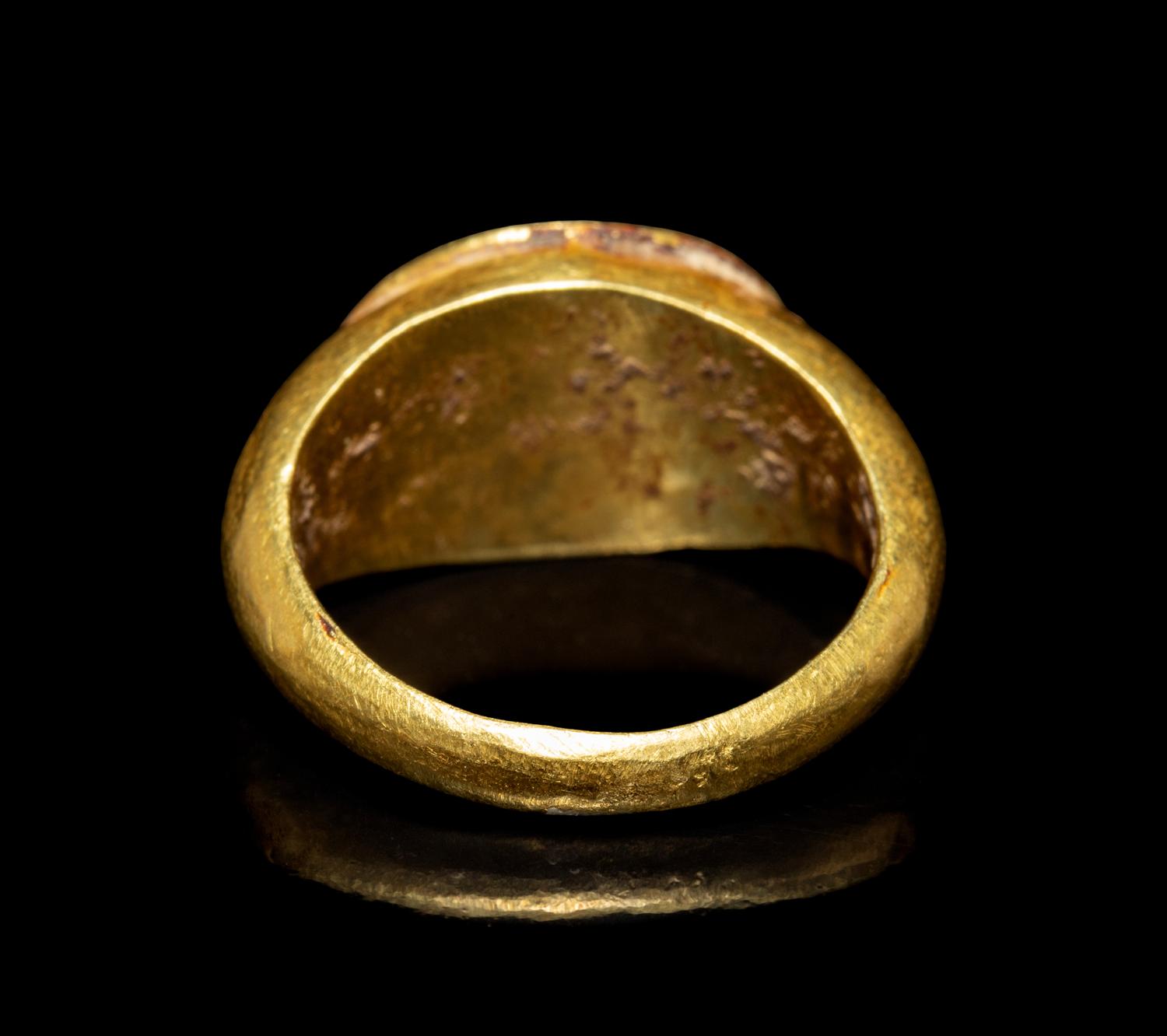A Roman Gold and Garnet Finger Ring